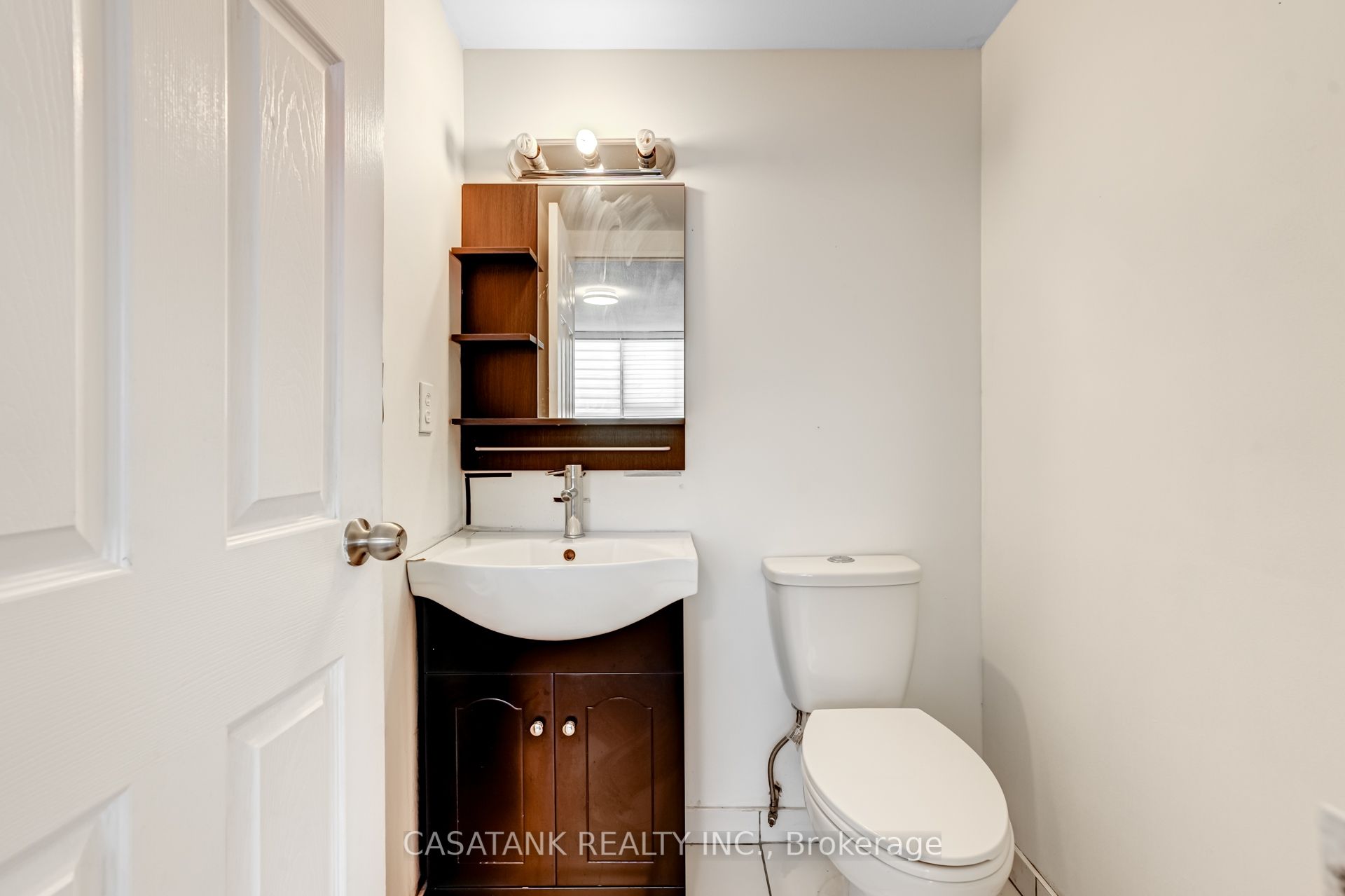 1050 Stainton Drive 308 Property Photo 9