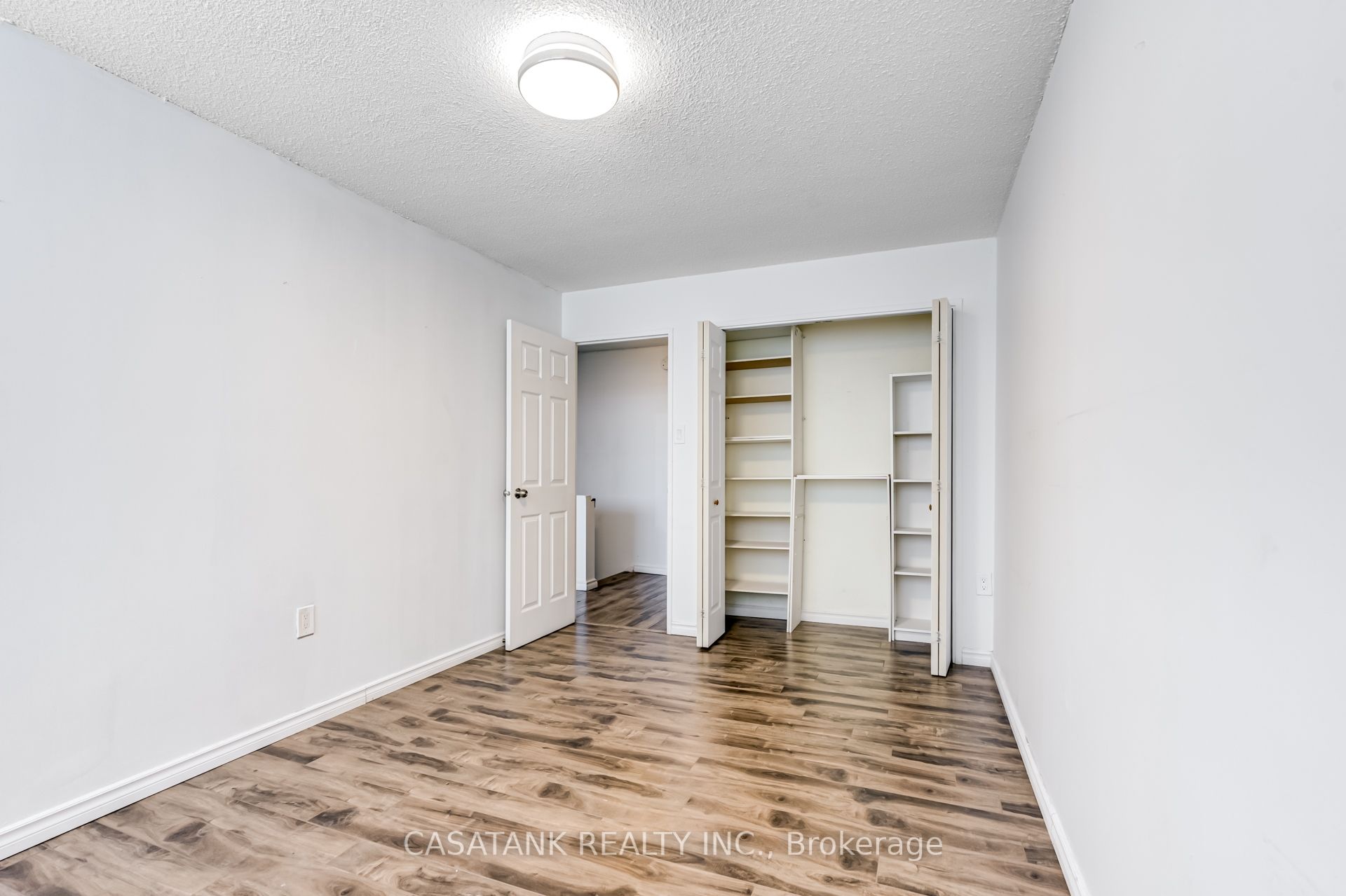 1050 Stainton Drive 308 Property Photo 15