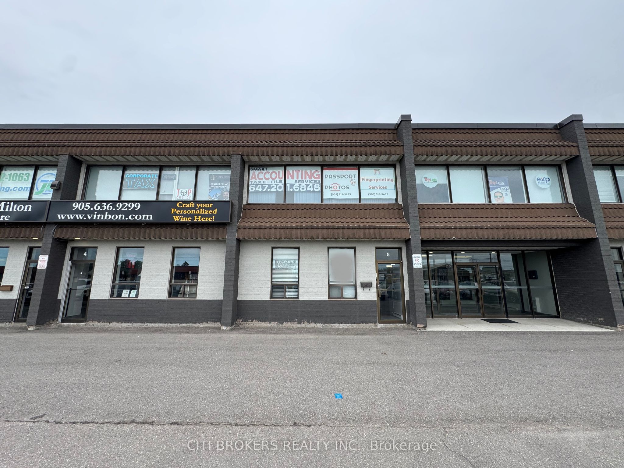 50 Steeles Ave Property Photo 1