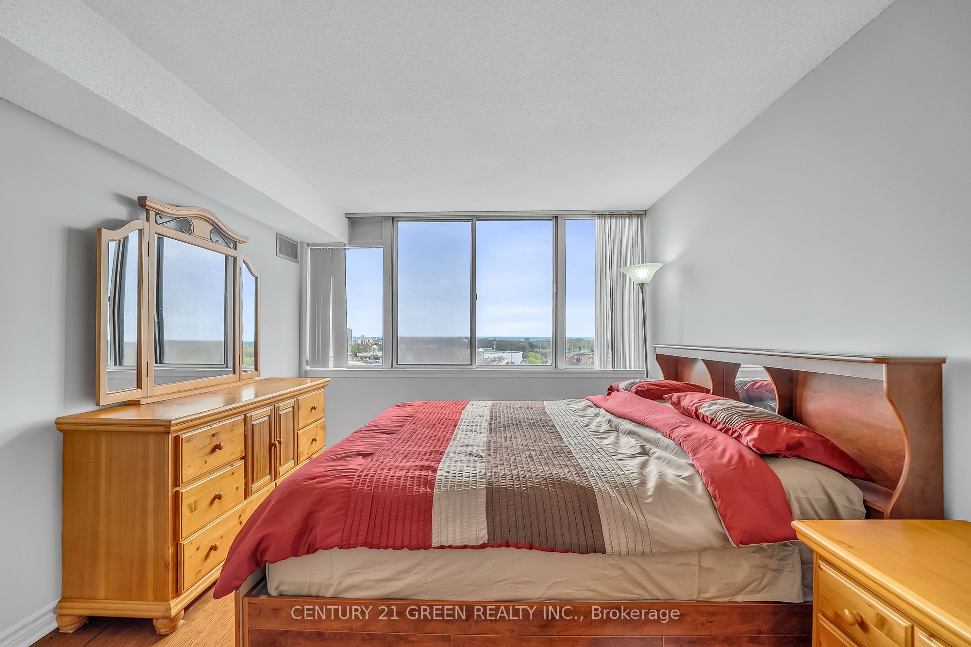 #706 - 350 Webb Drive Property Photo 16