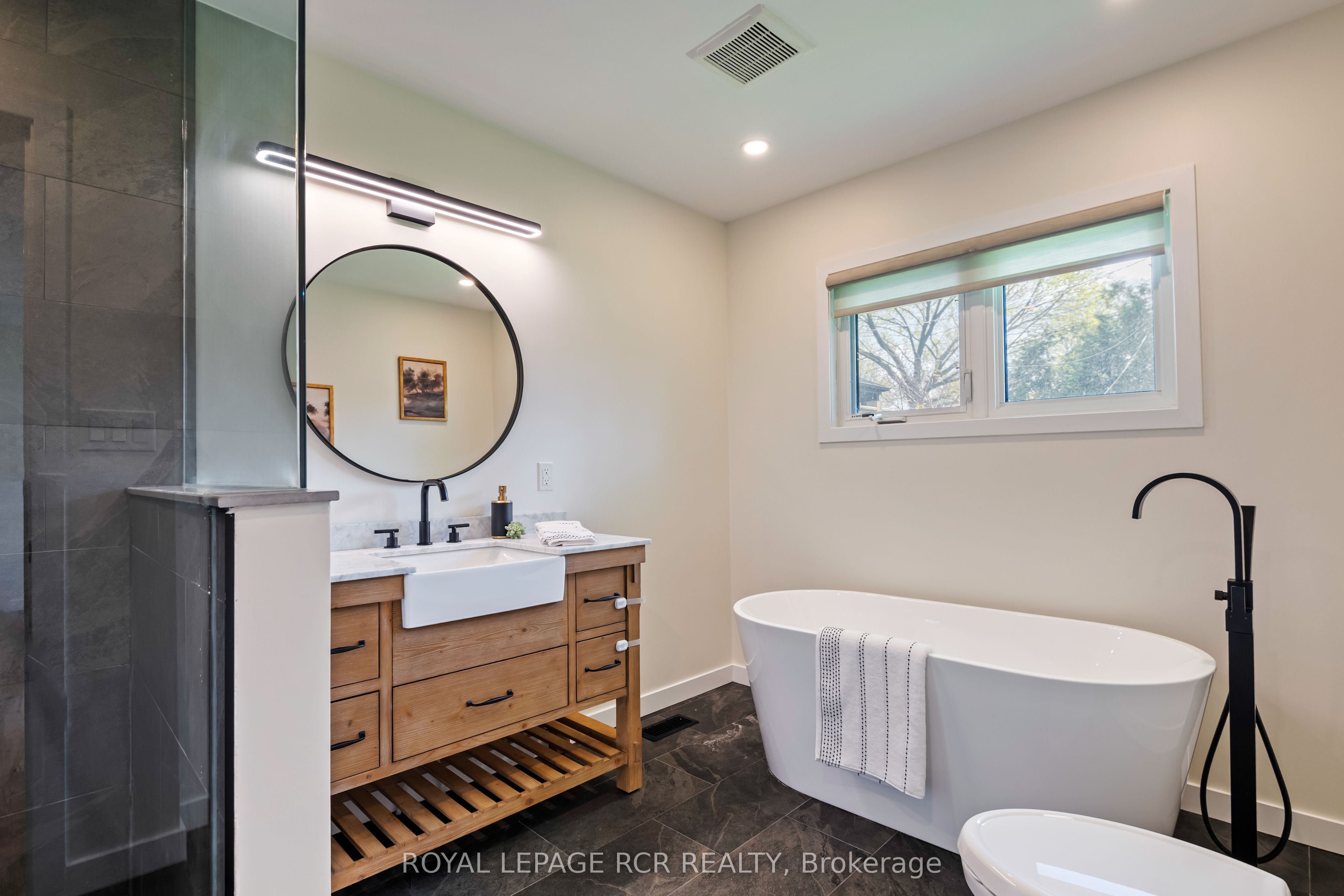 42 Bythia Street Property Photo 13