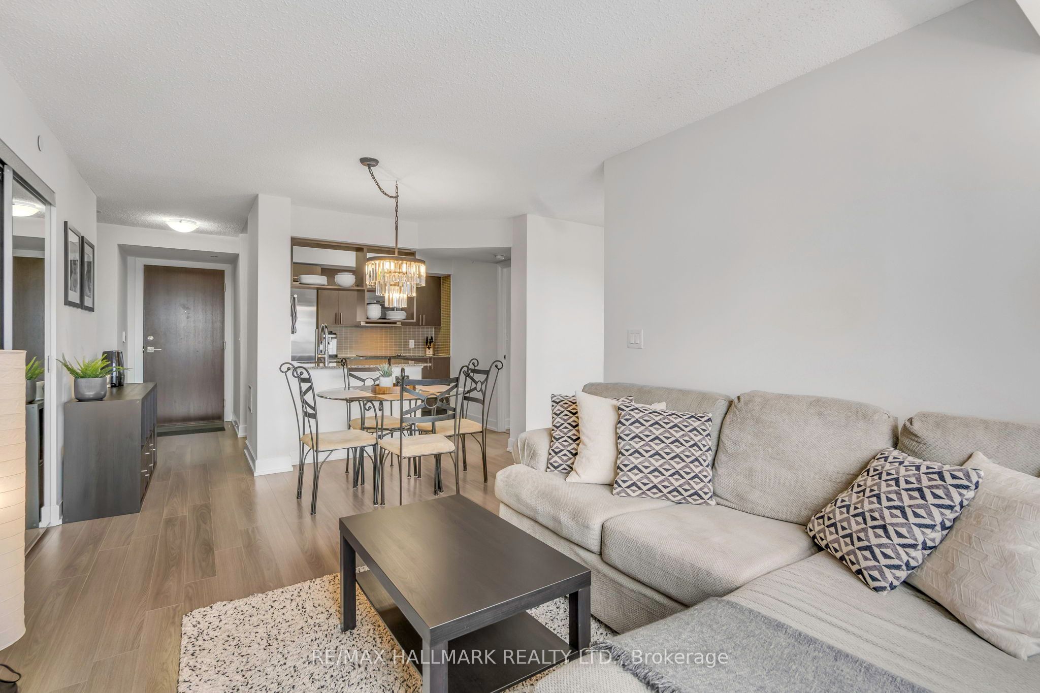6 Eva Road 1503 Property Photo 1