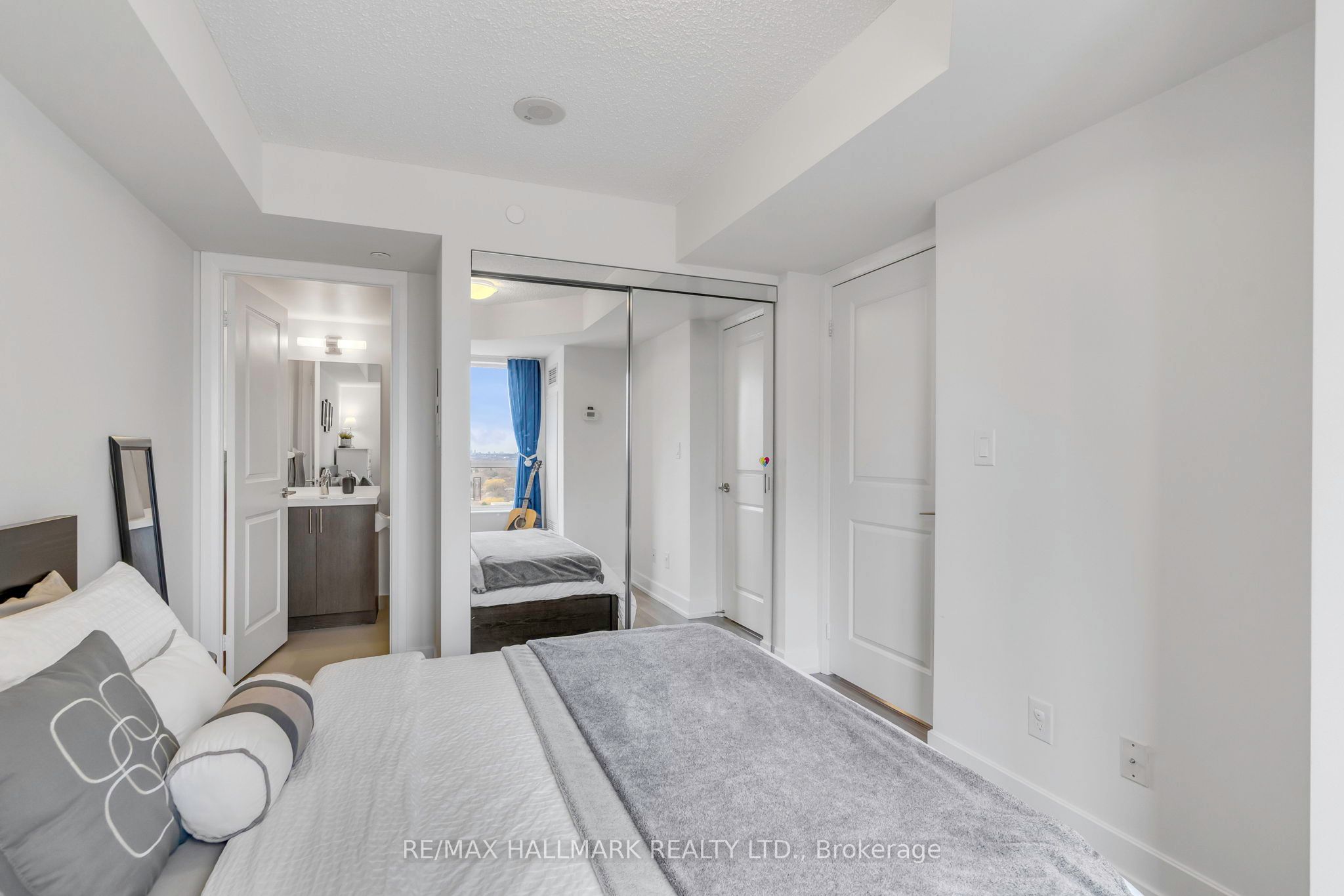 6 Eva Road 1503 Property Photo 29