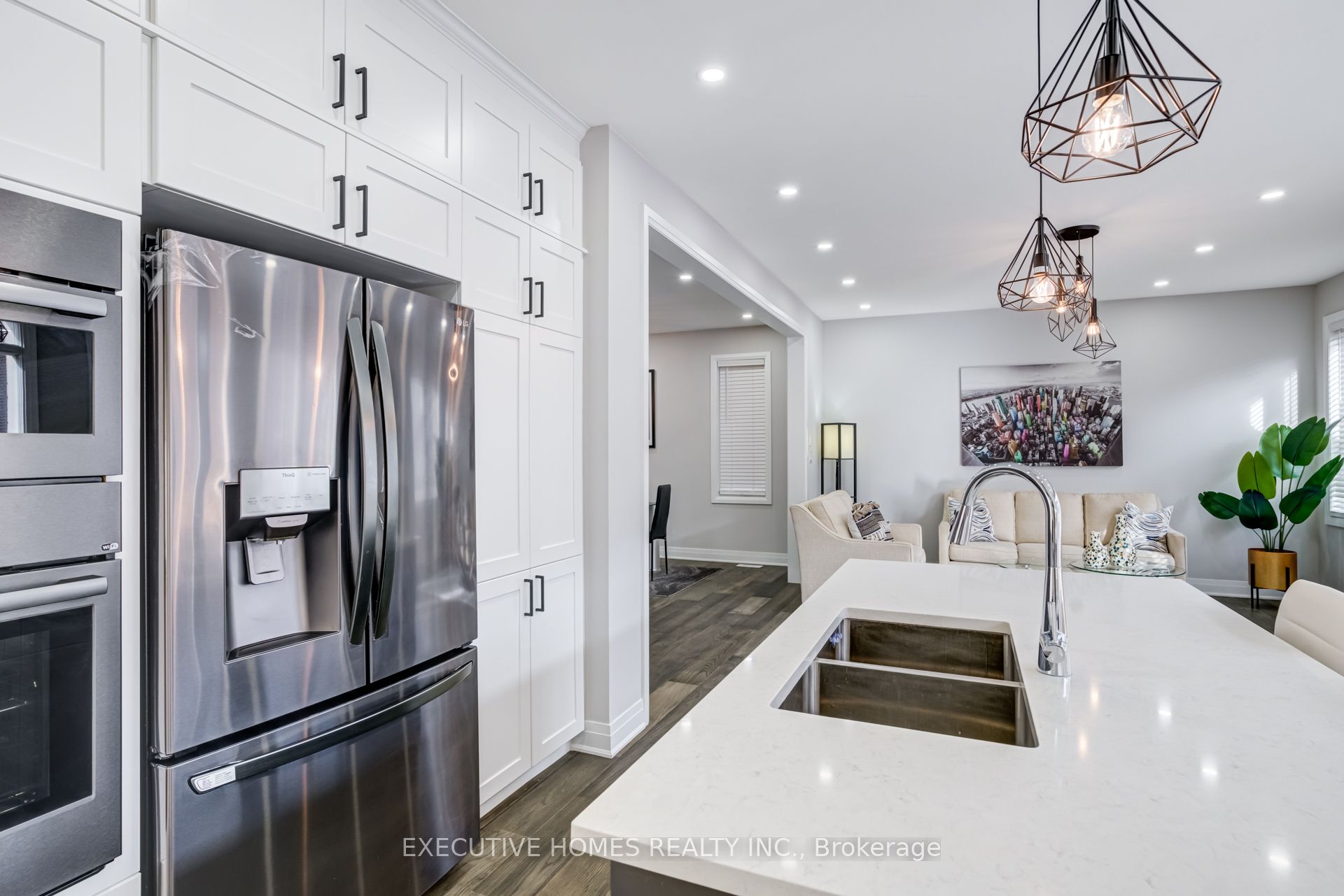 1586 Severn Drive Property Photo 13
