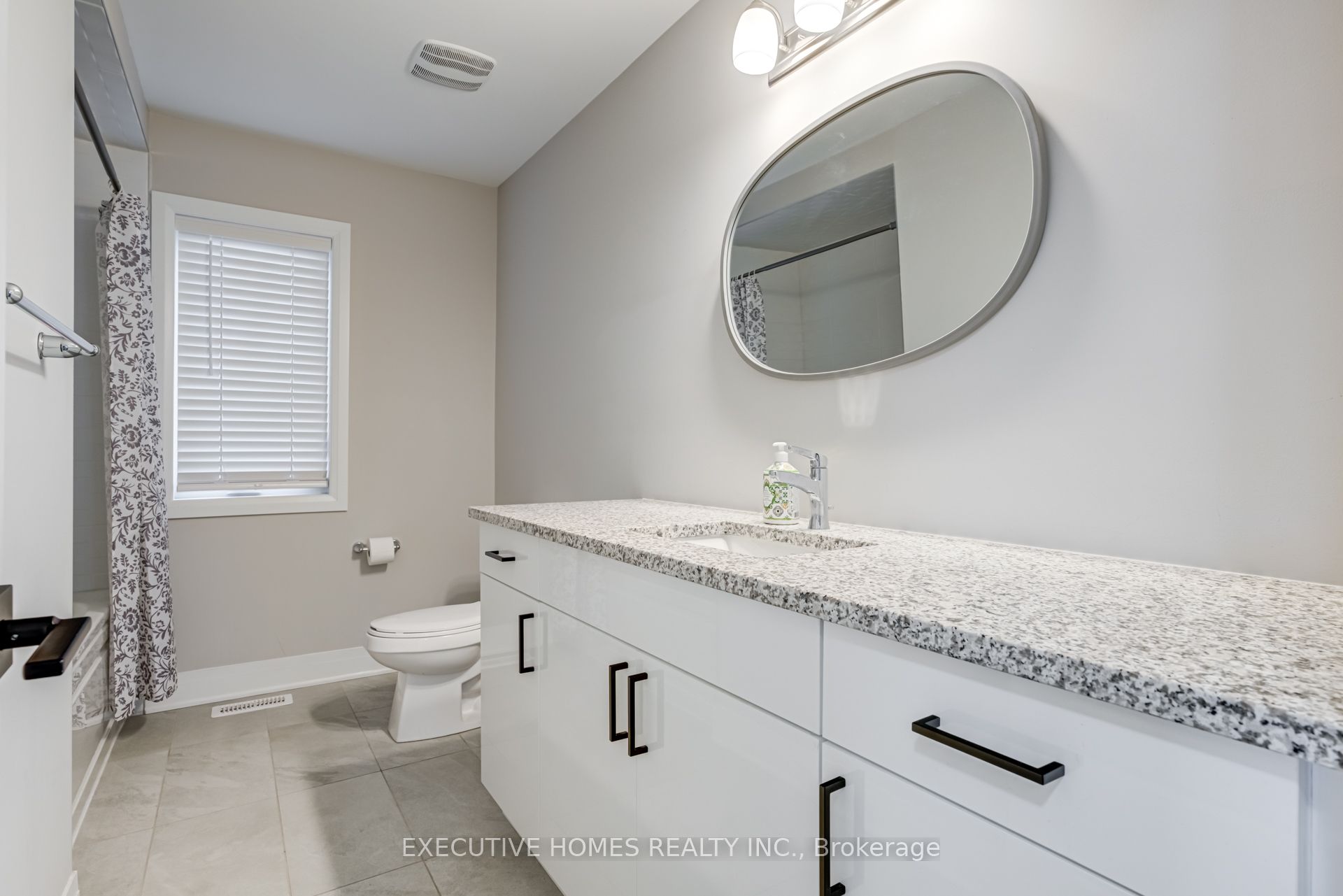 1586 Severn Drive Property Photo 31