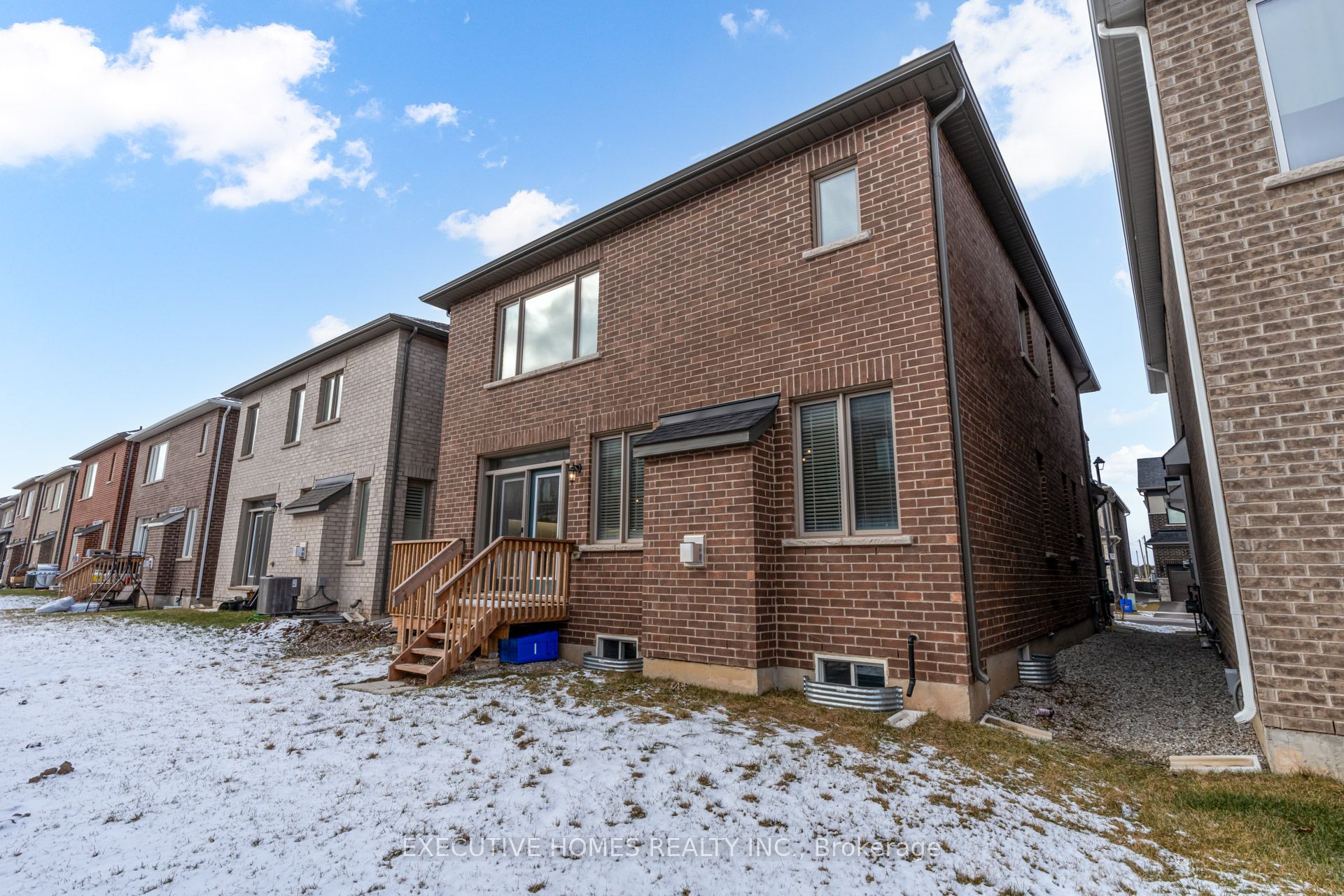 1586 Severn Drive Property Photo 39