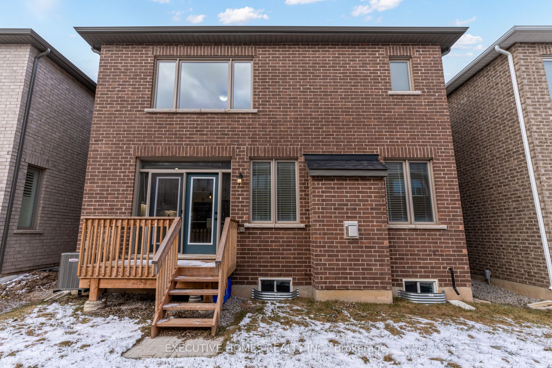 1586 Severn Drive Property Photo 40