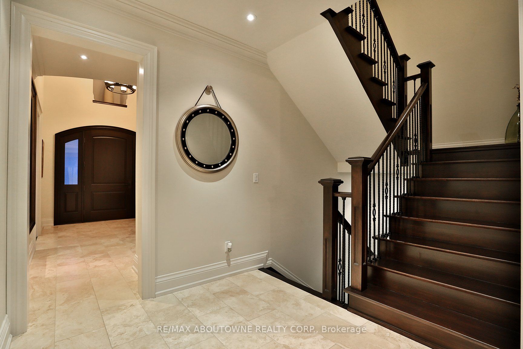 362 Cairncroft Road Property Photo 5