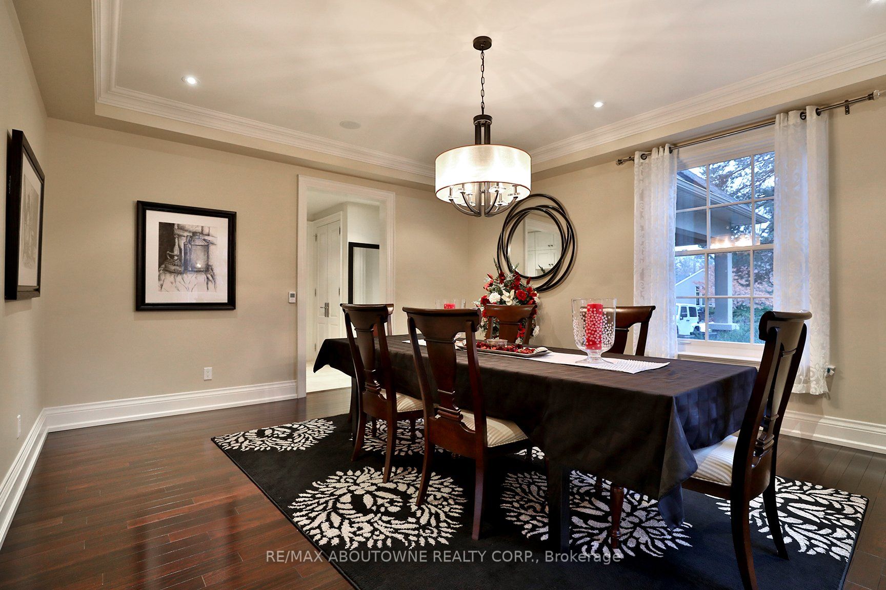 362 Cairncroft Road Property Photo 10