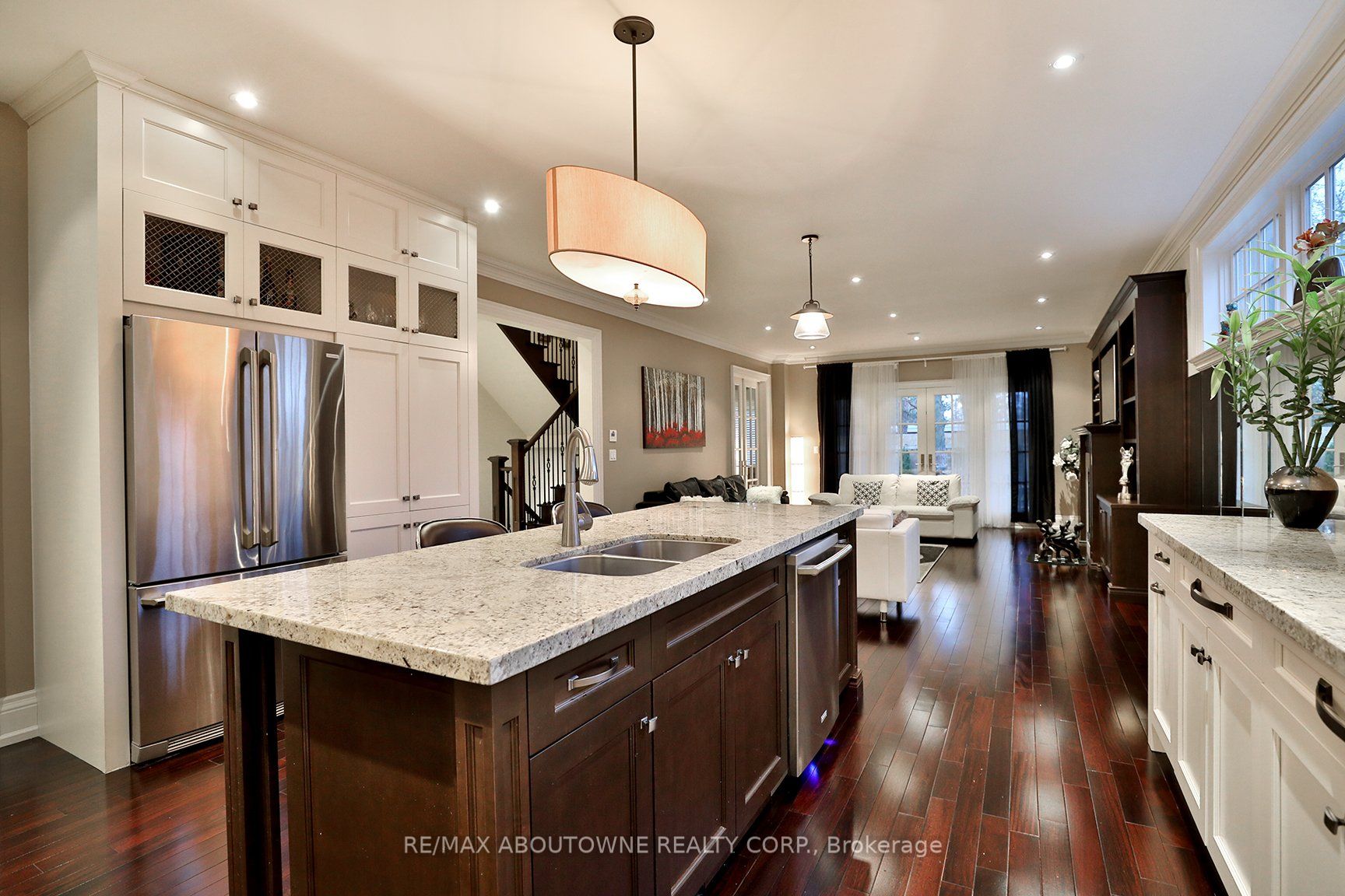 362 Cairncroft Road Property Photo 15