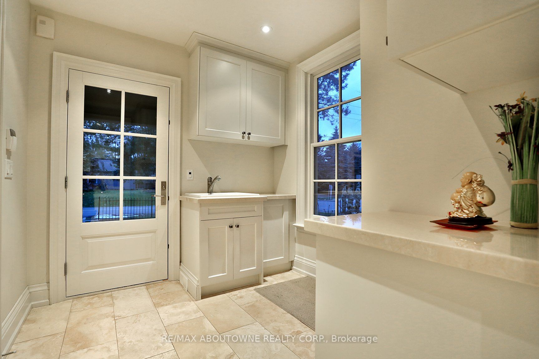 362 Cairncroft Road Property Photo 19