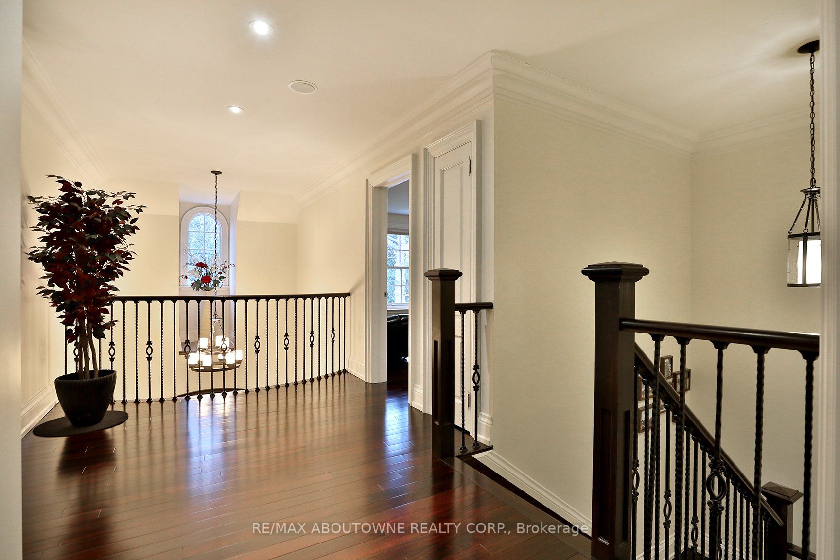 362 Cairncroft Road Property Photo 20