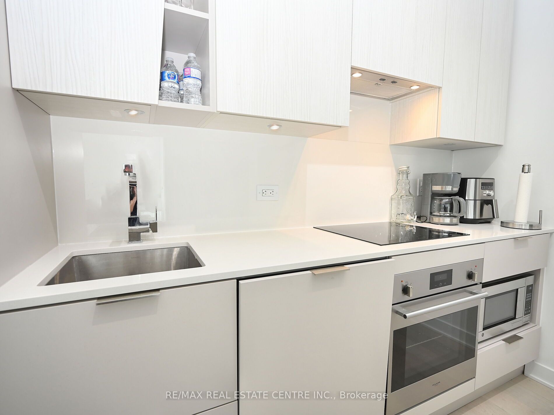 #6004 - 3900 Confederation Parkway Property Photo 20