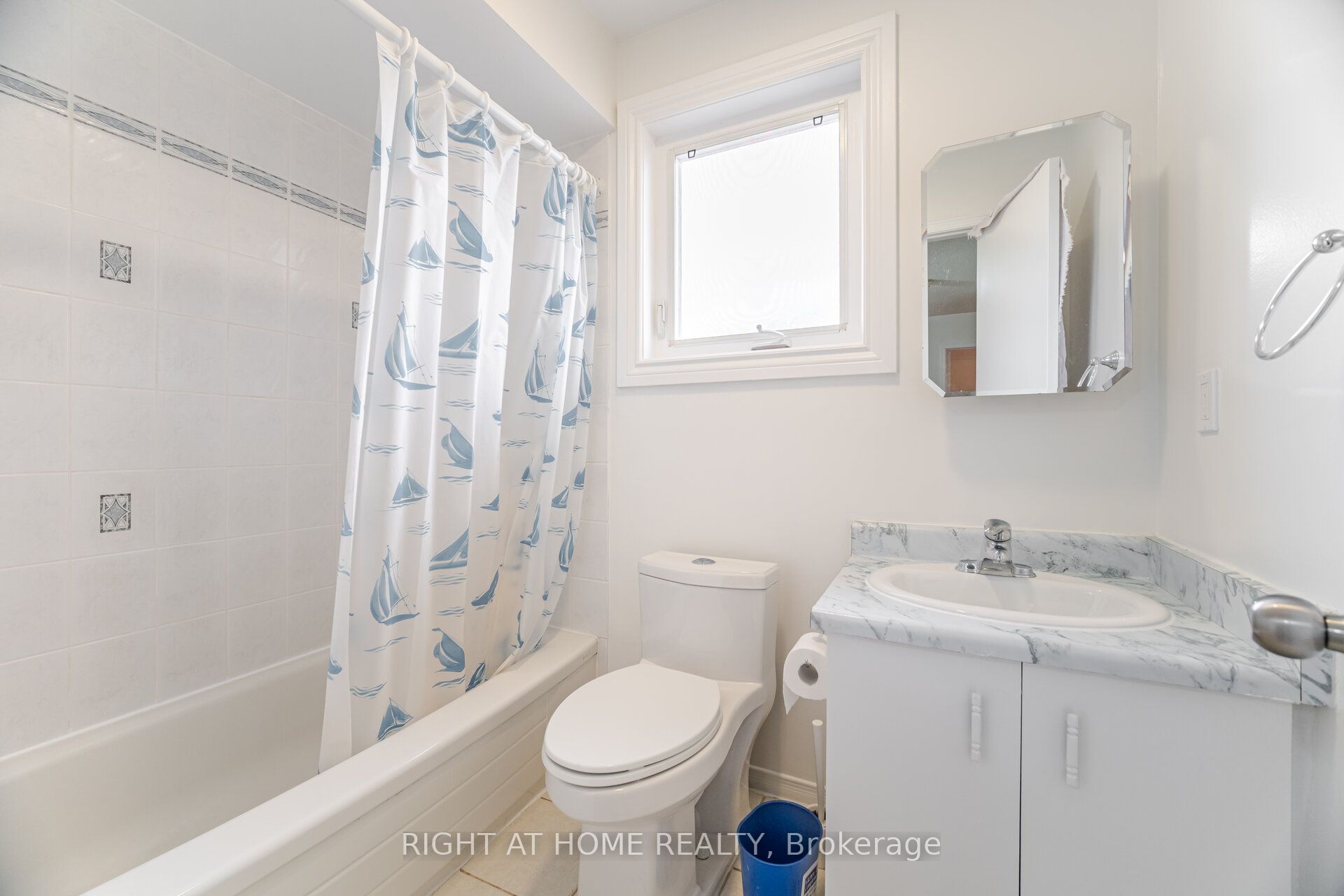 5253 Palomar Crescent Property Photo 30