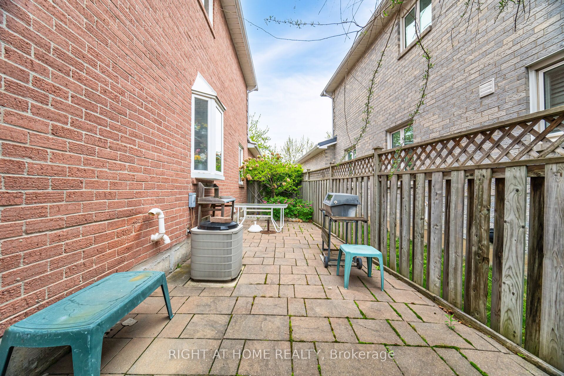 5253 Palomar Crescent Property Photo 46