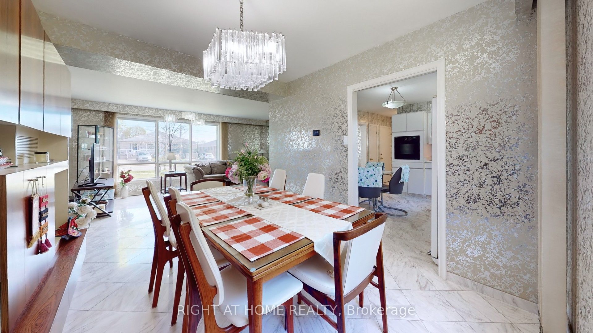106 Grandravine Drive Property Photo 10