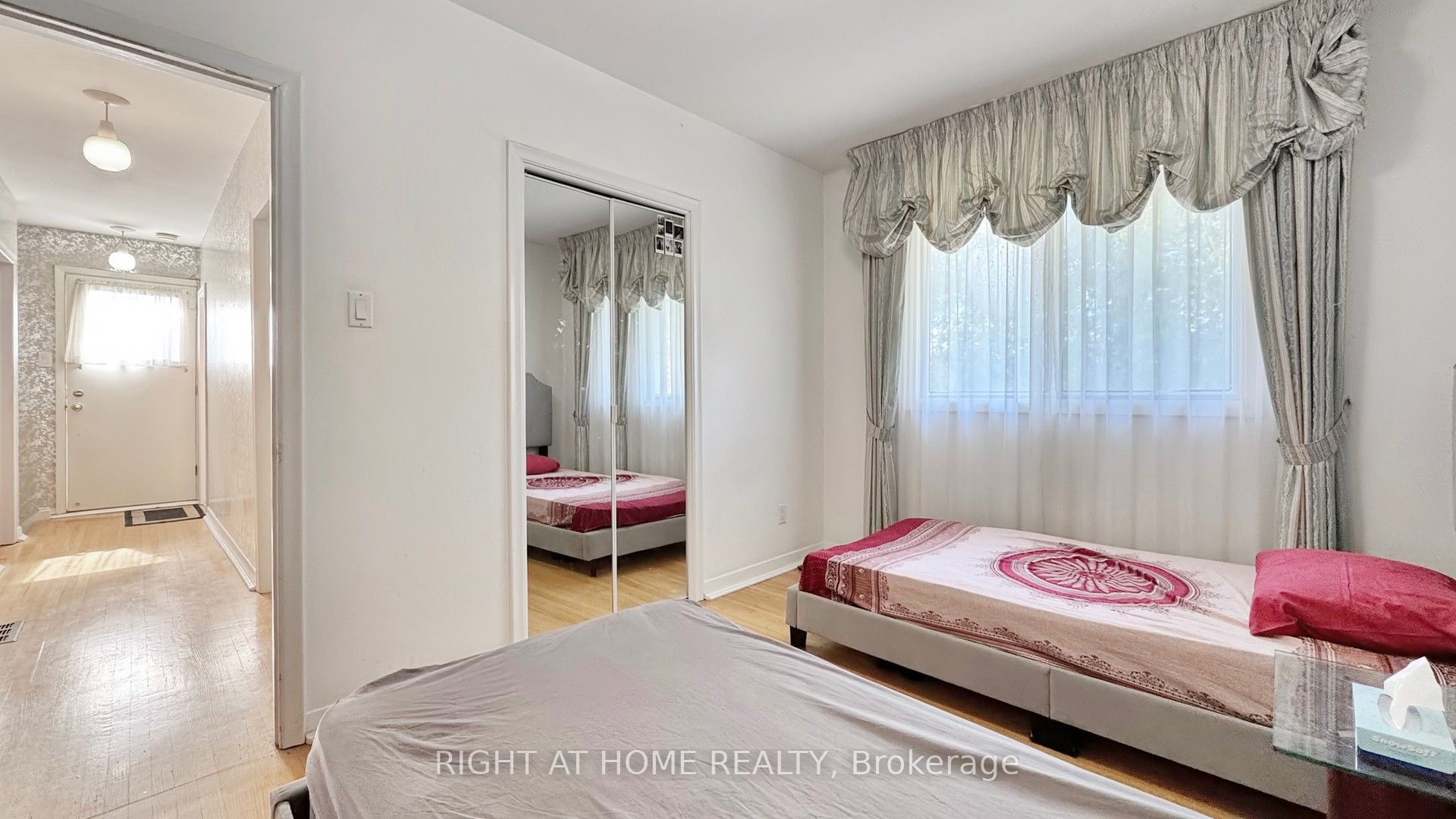 106 Grandravine Drive Property Photo 24