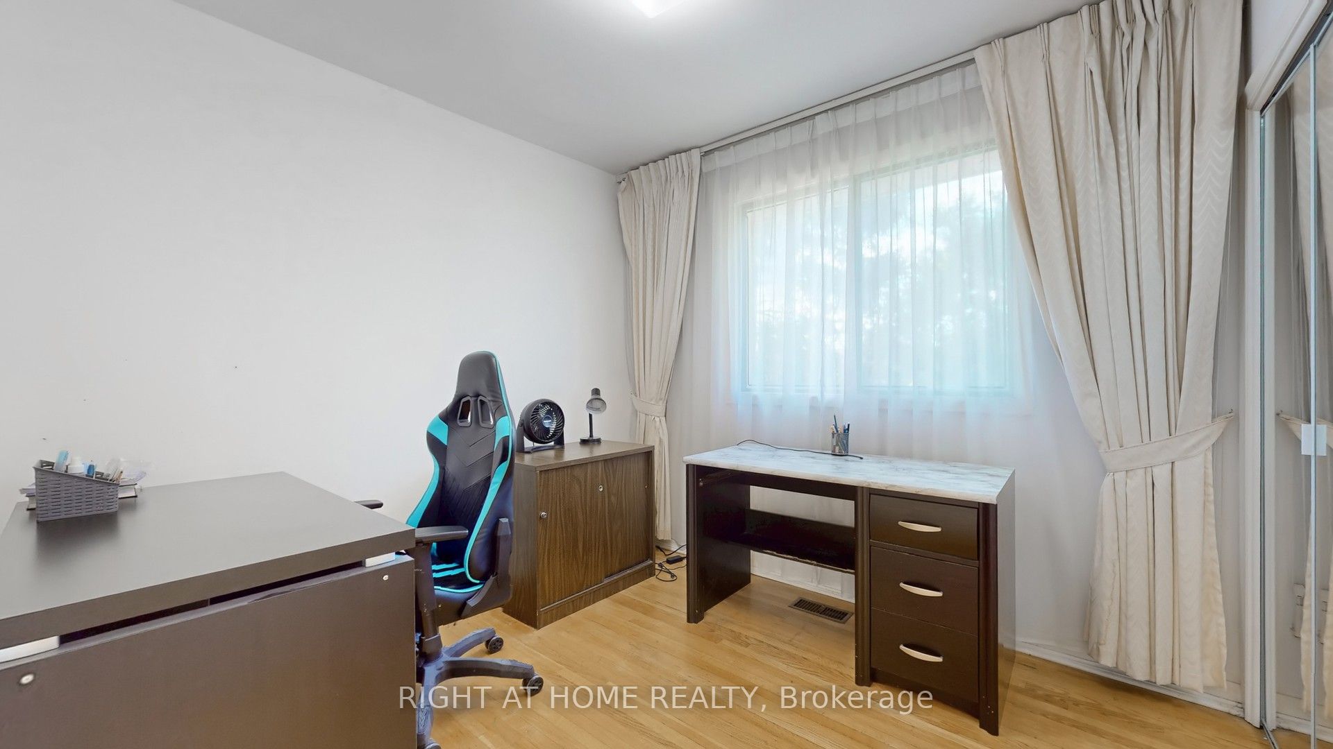 106 Grandravine Drive Property Photo 27