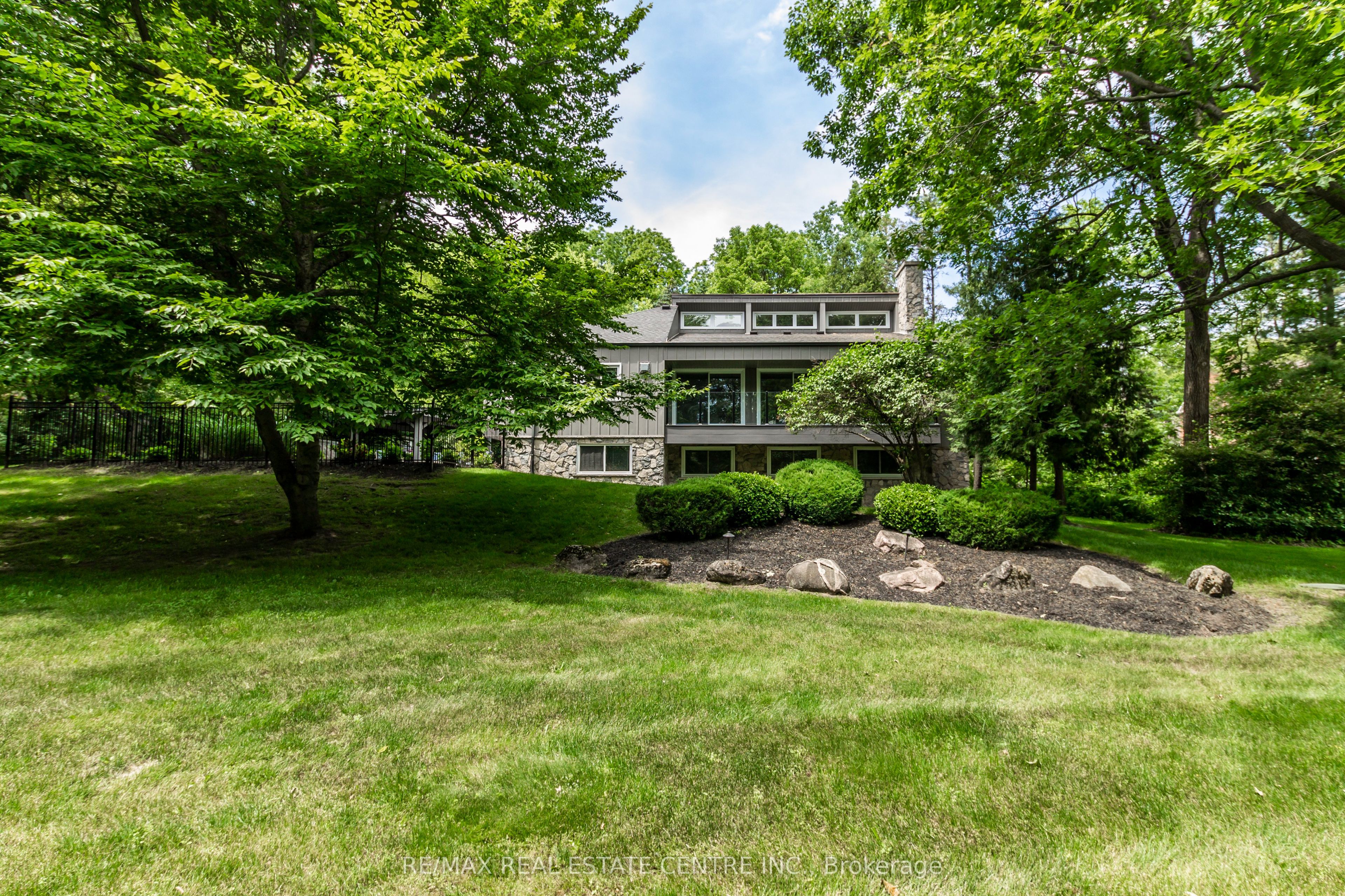 6353 Mcniven Road Property Photo 1