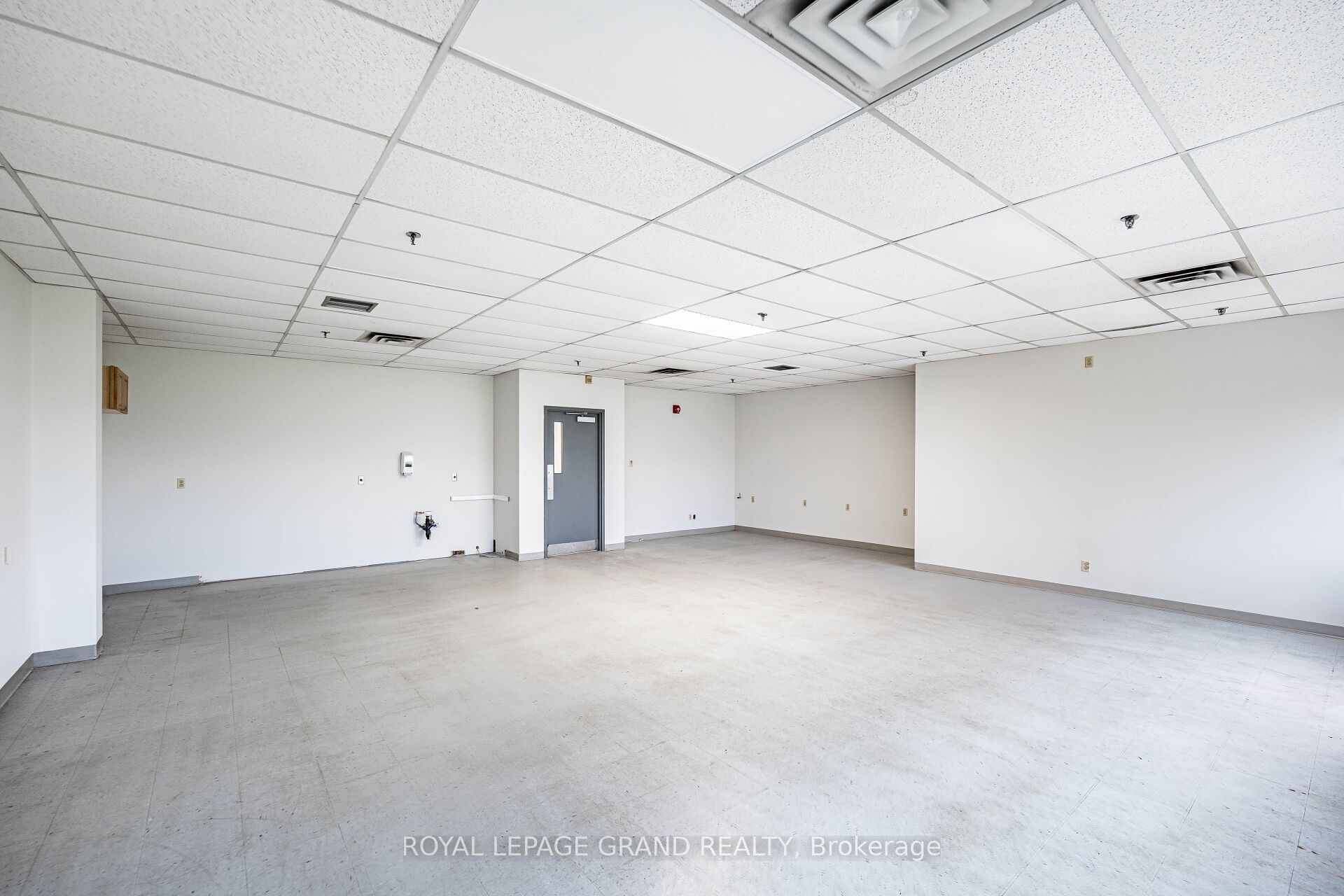 8069 Lawson Road Property Photo 17