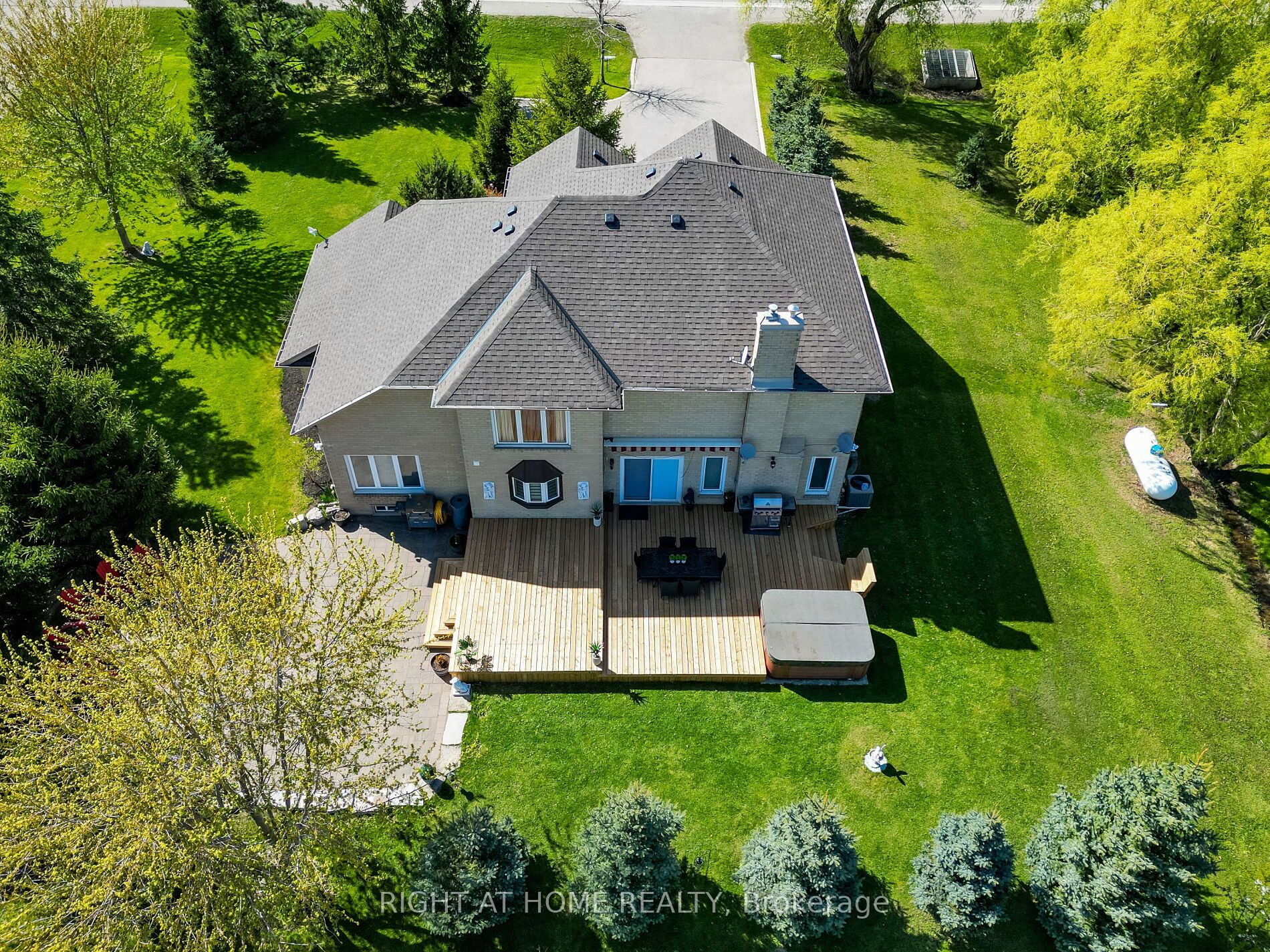 13250 Tenth Sideroad Property Photo 32
