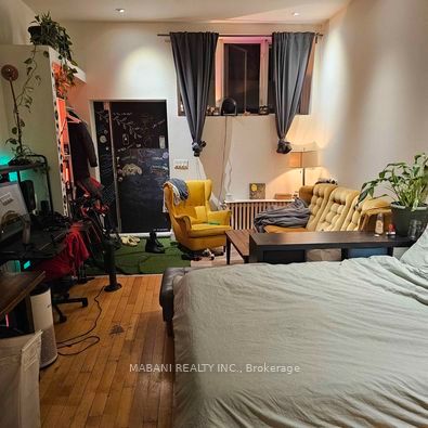 2239 Dundas Street W Studio1 Property Photo 5