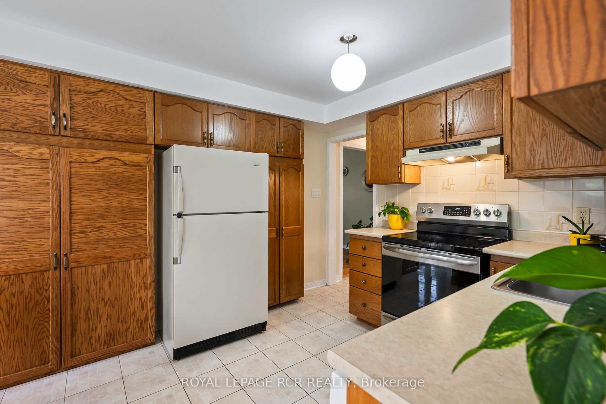 243 Beechfield Crescent Property Photo 13
