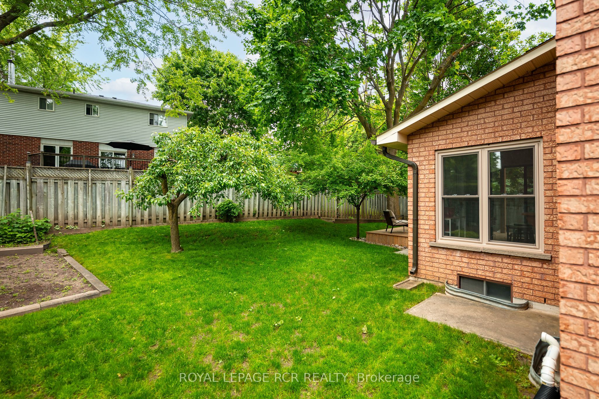 243 Beechfield Crescent Property Photo 43