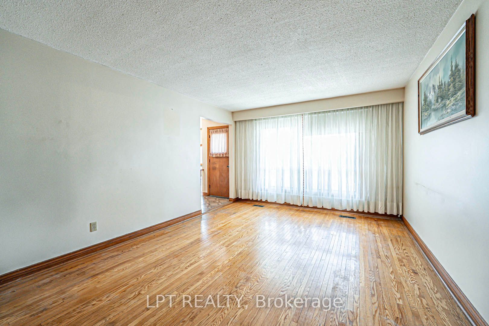 71 Arthur Griffith Drive Property Photo 13