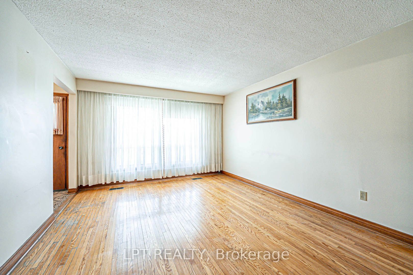 71 Arthur Griffith Drive Property Photo 14