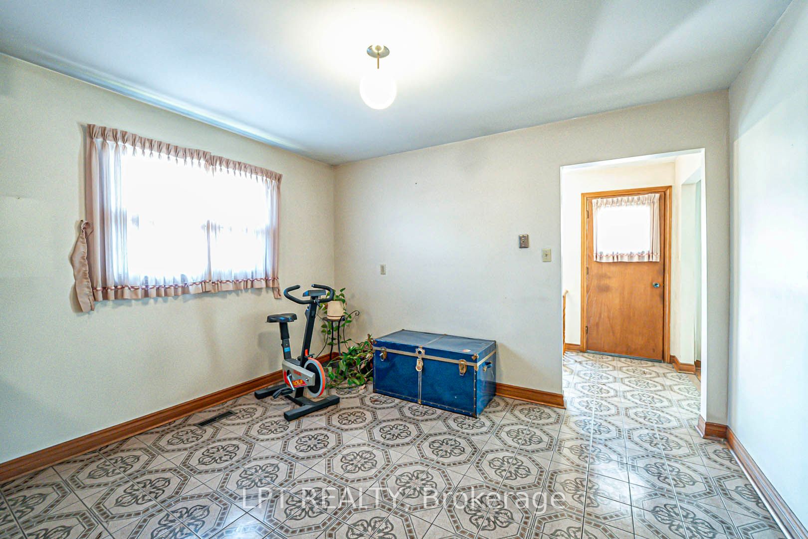 71 Arthur Griffith Drive Property Photo 21