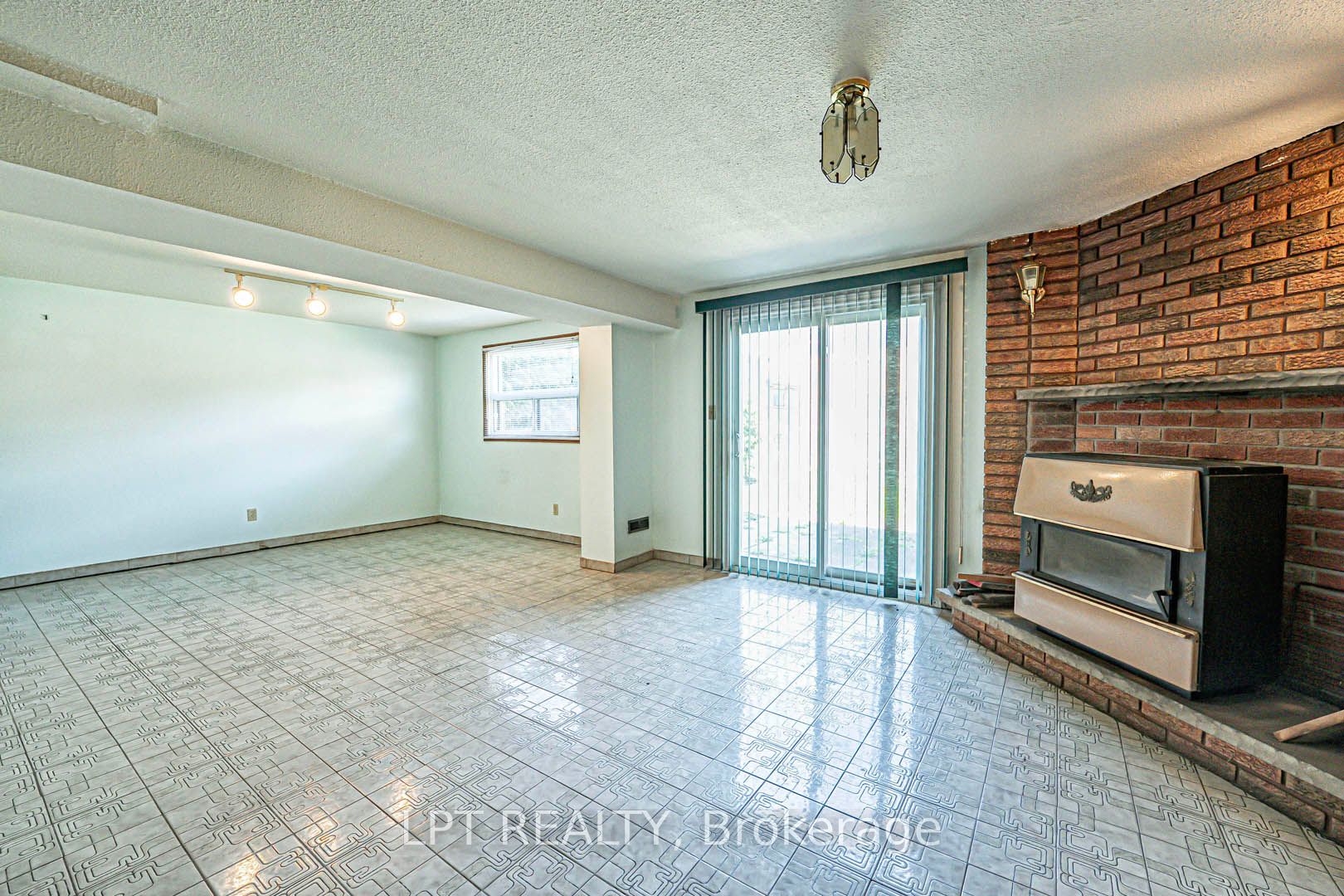 71 Arthur Griffith Drive Property Photo 34