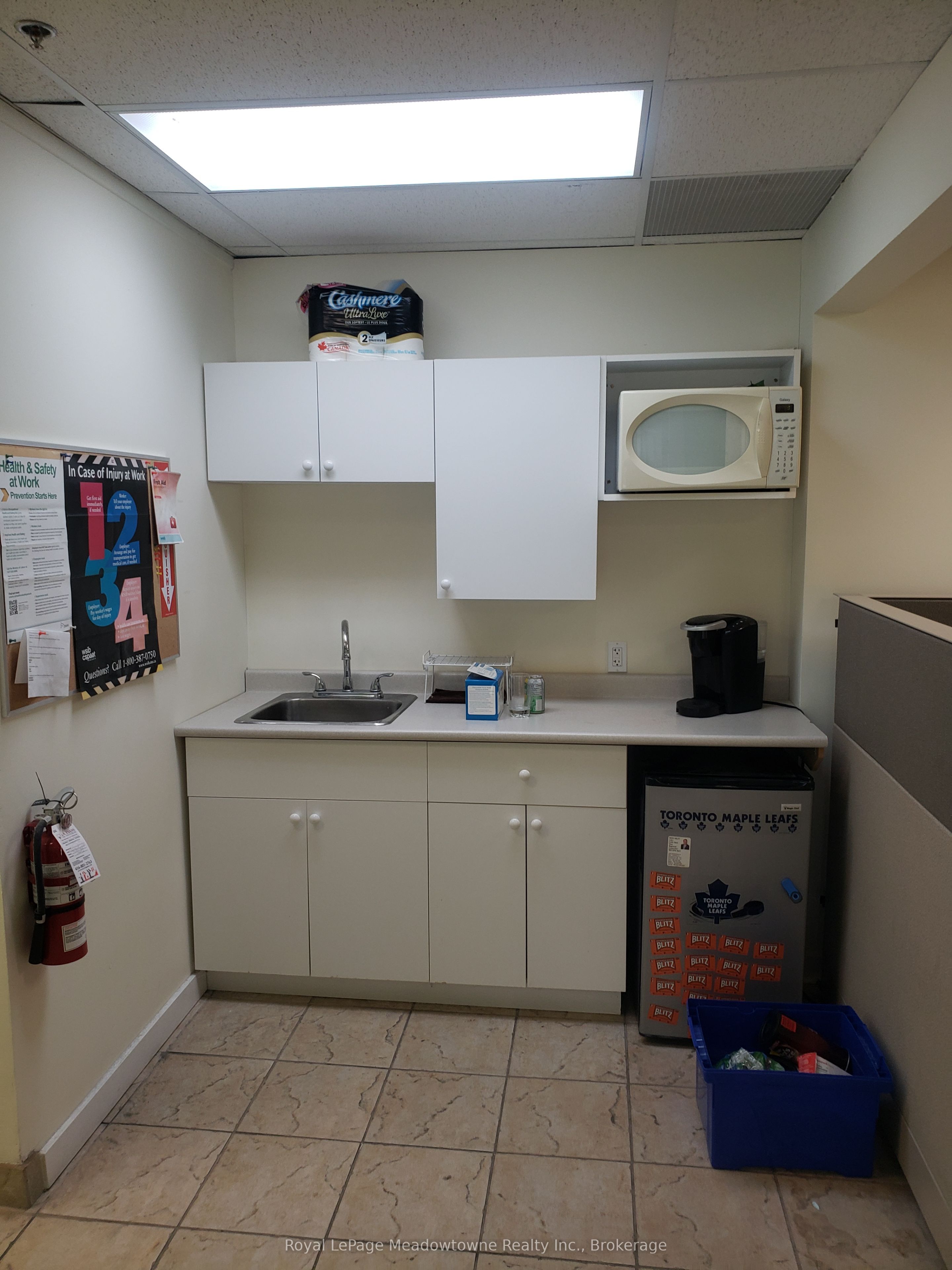 315 Steeles Avenue E Property Photo 4