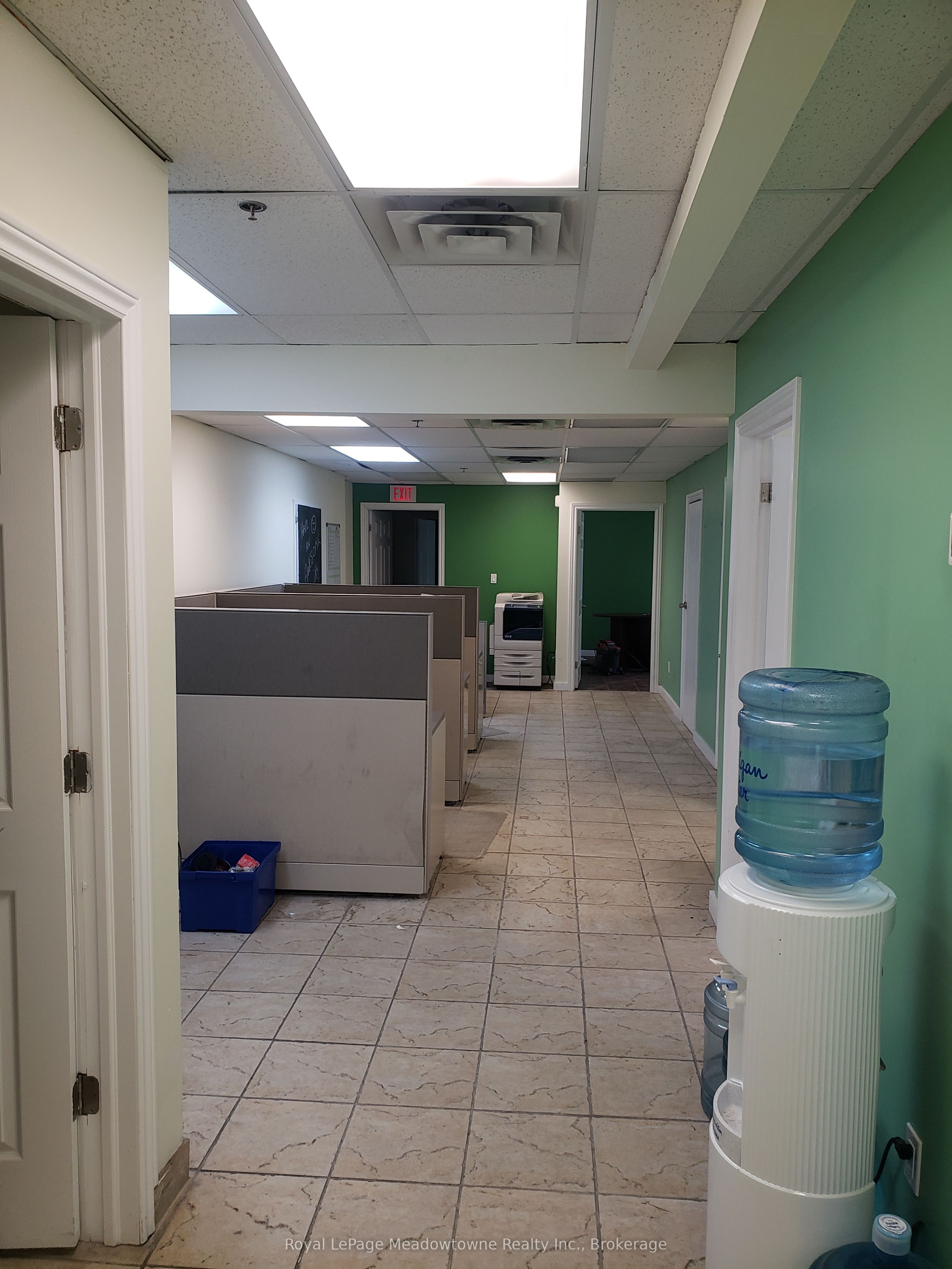 315 Steeles Avenue E Property Photo 5