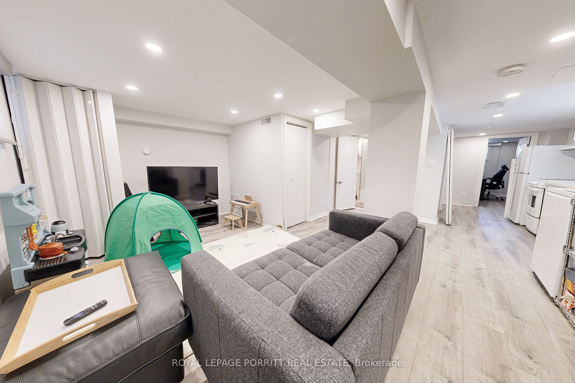 217 Alderbrae Avenue Property Photo 17