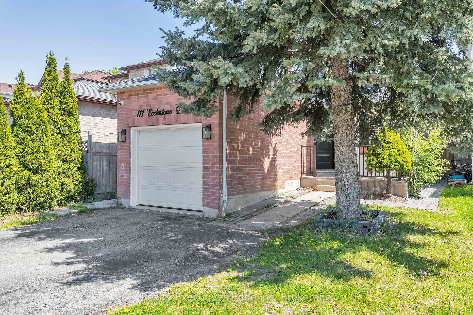 111 Ecclestone Drive Property Photo 1