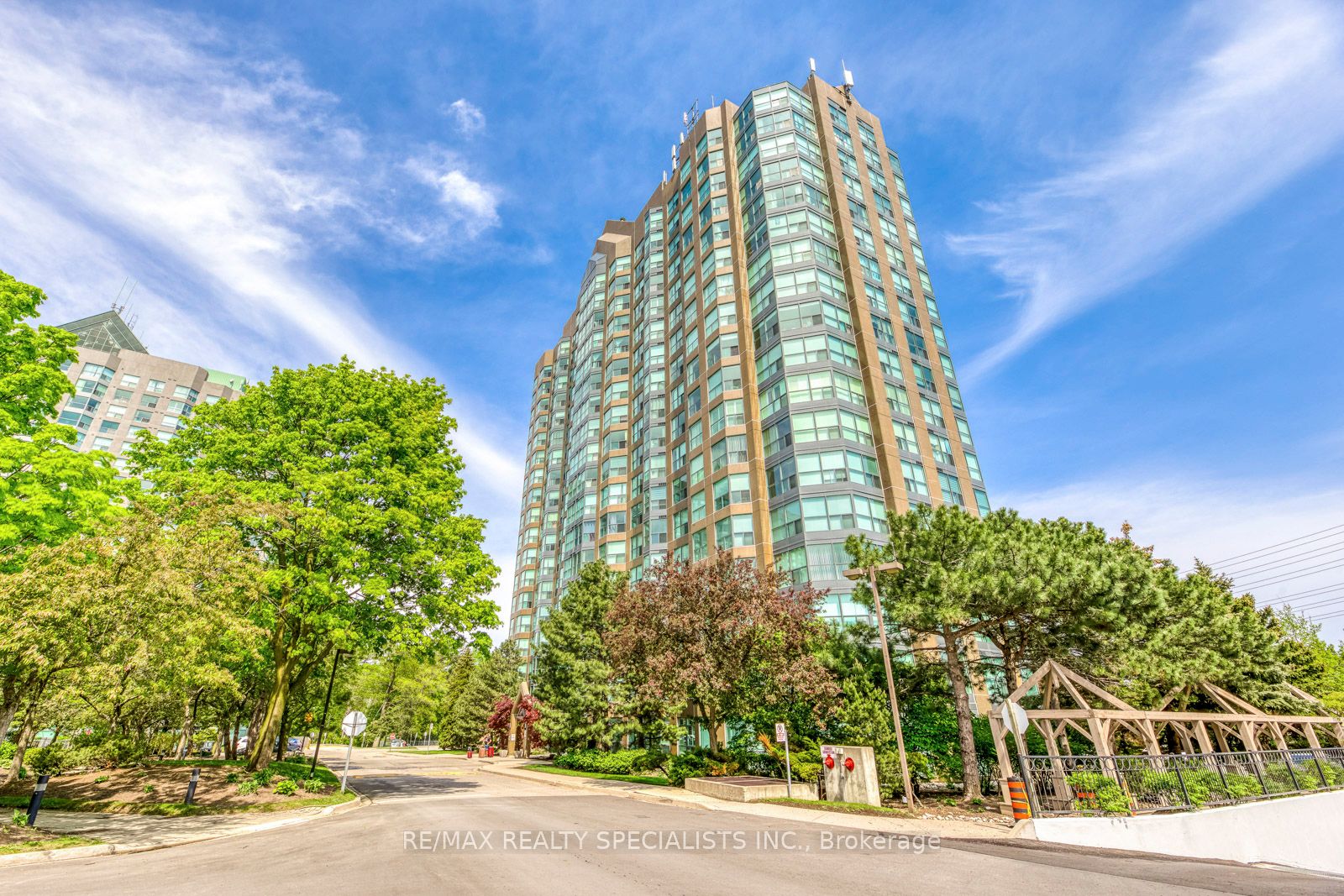 #705 - 2177 Burnhamthorpe Road Property Photo 1