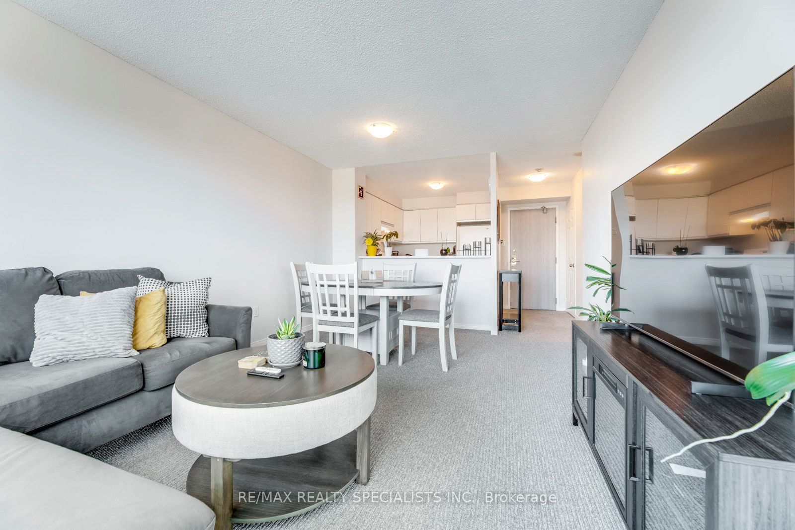 #705 - 2177 Burnhamthorpe Road Property Photo 11