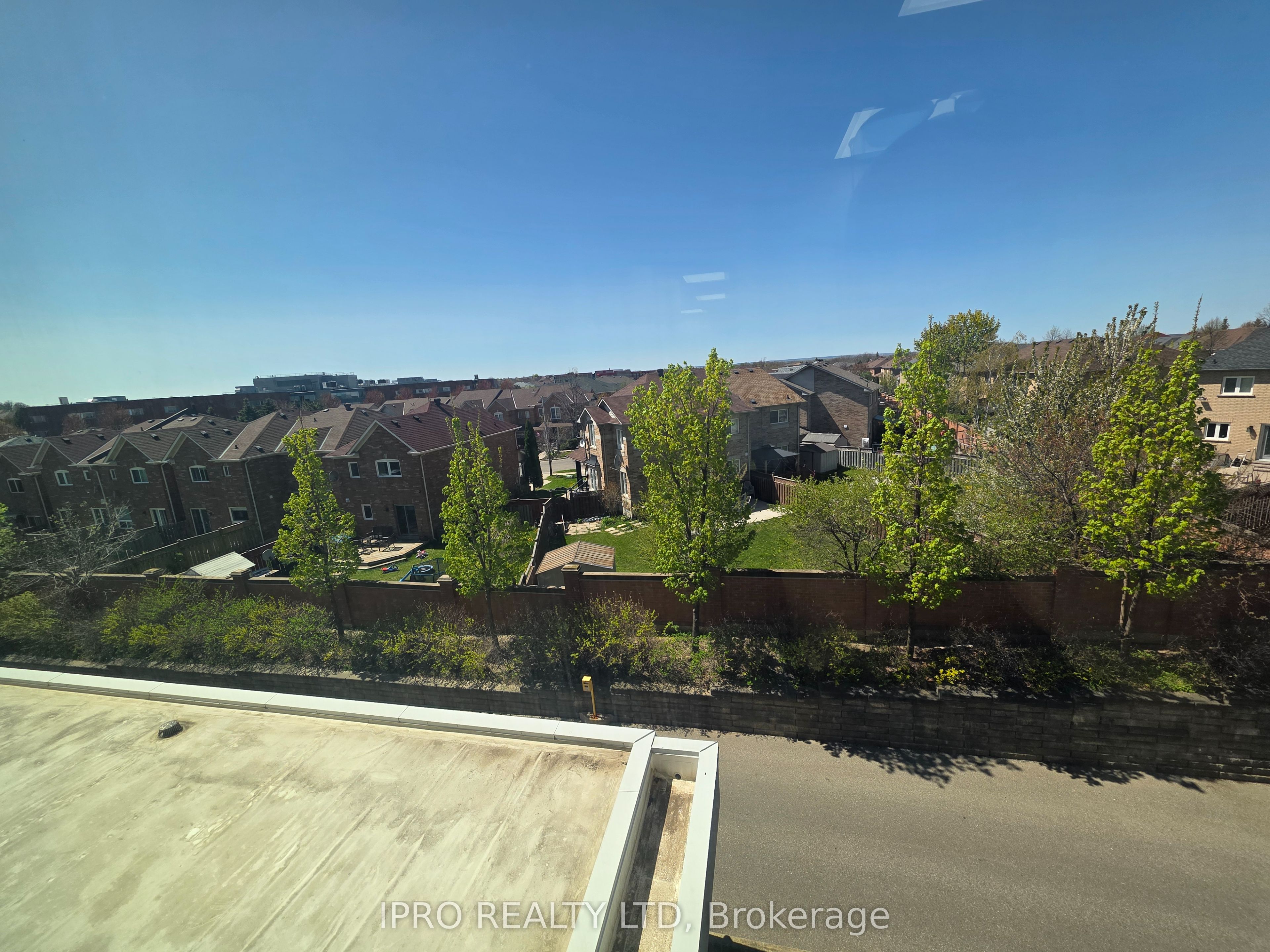 #307 - 2250 Bovaird Drive Property Photo 6