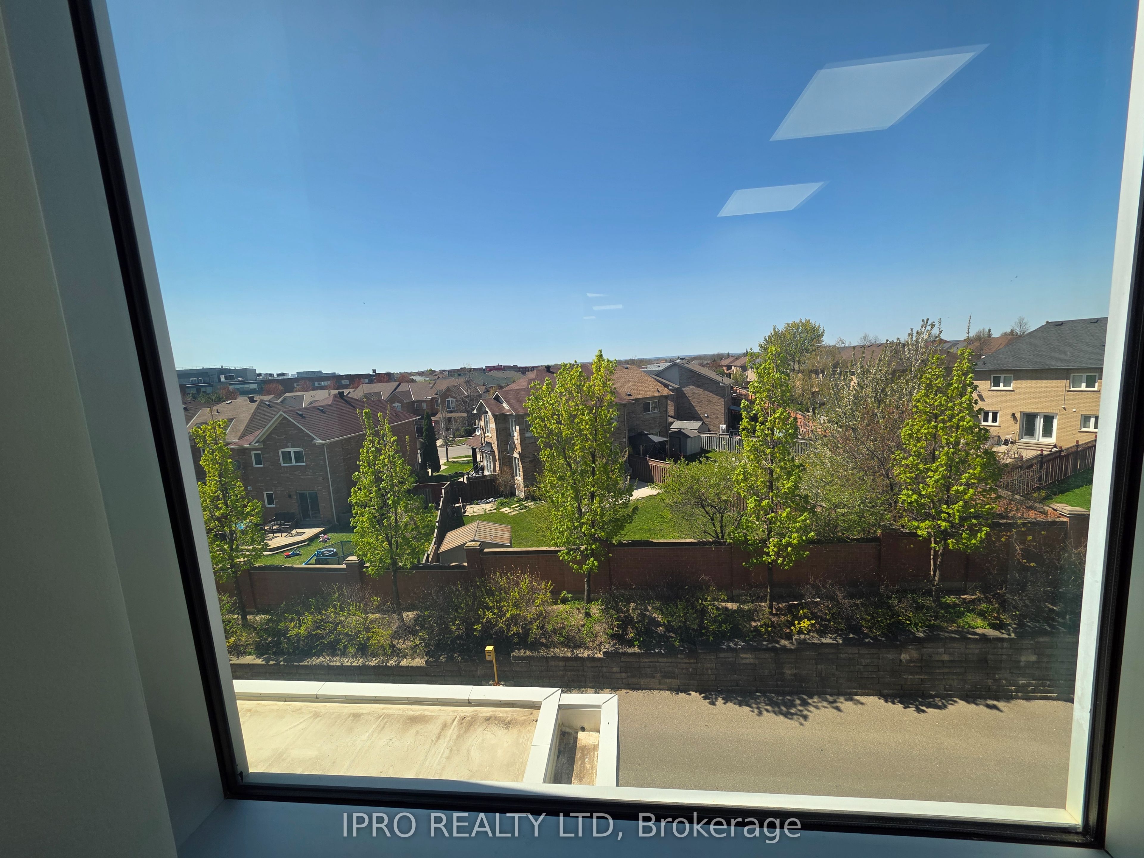 #307 - 2250 Bovaird Drive Property Photo 27