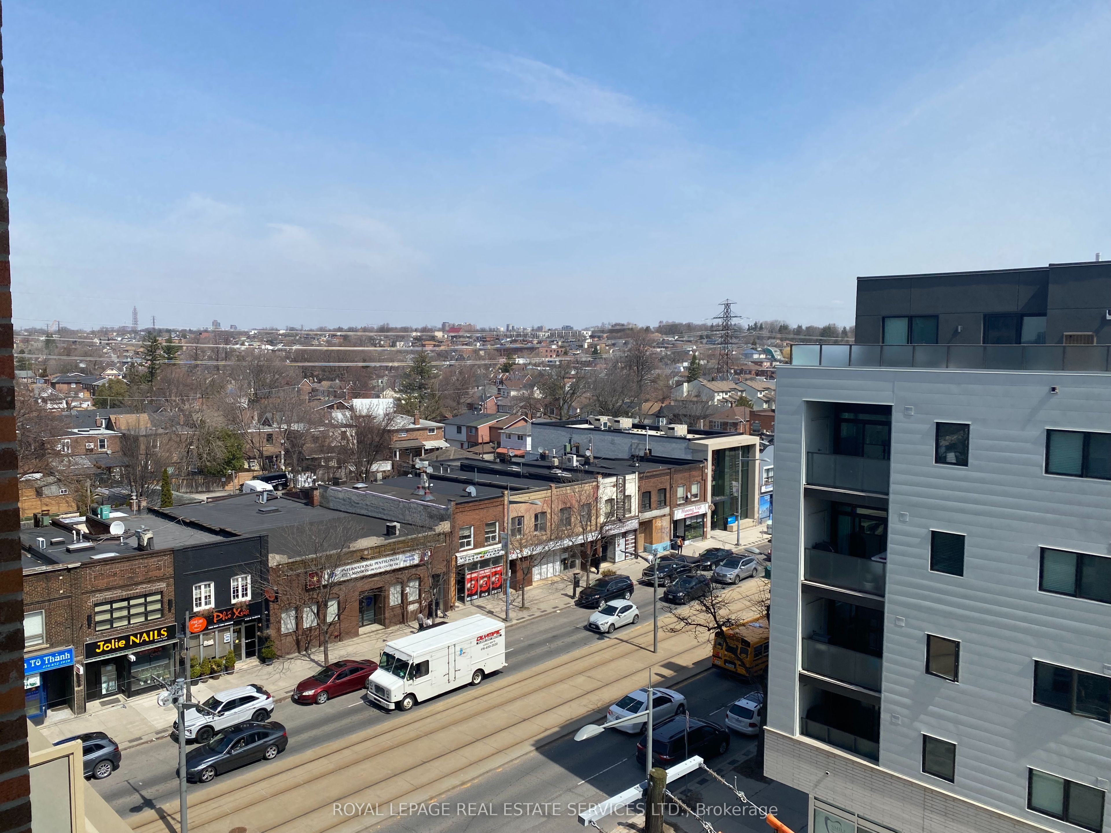 1787 St Clair Avenue W 621 Property Photo 18