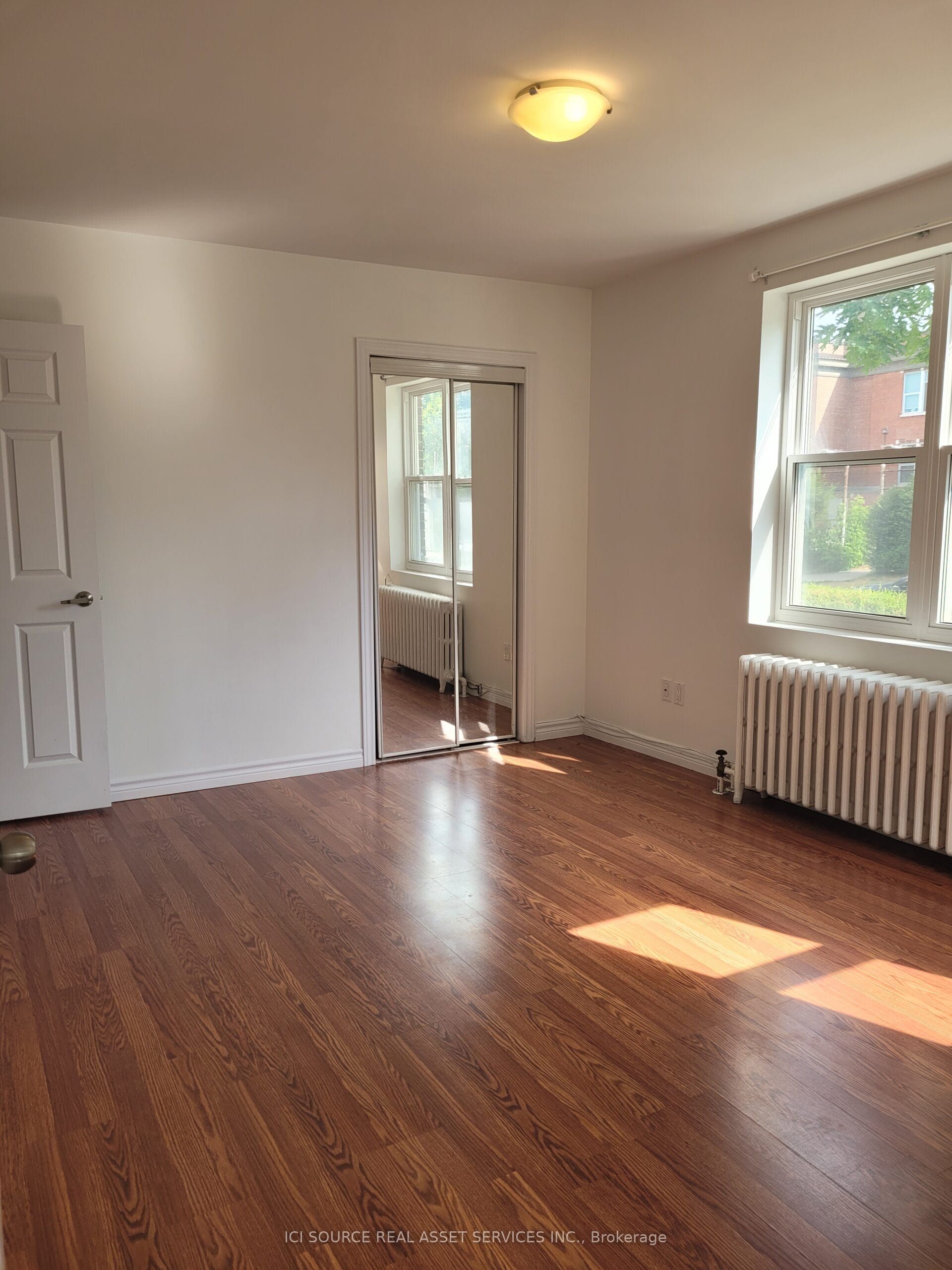 44 Bartonville Avenue W 1 Property Photo 7