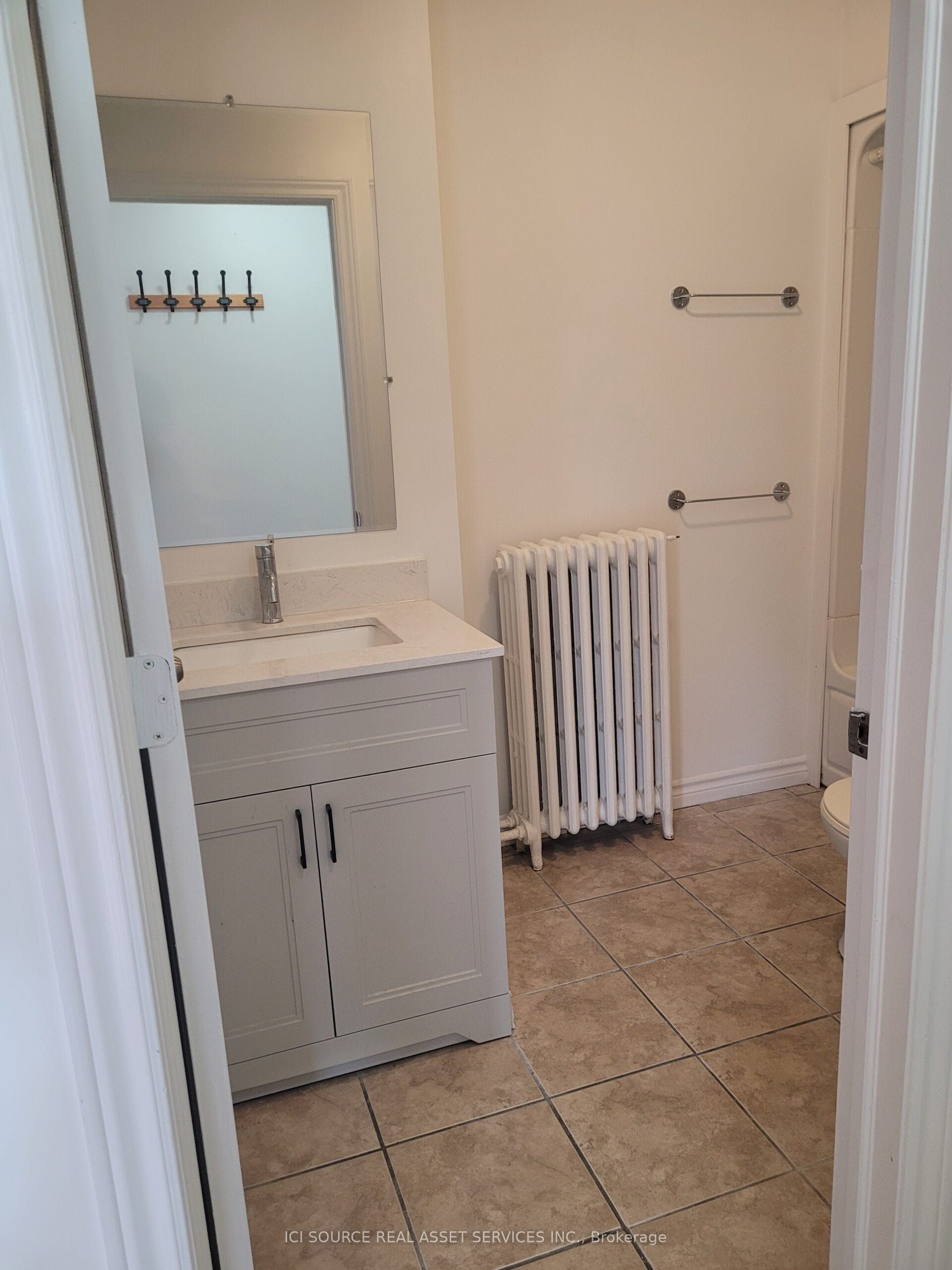 44 Bartonville Avenue W 1 Property Photo 9