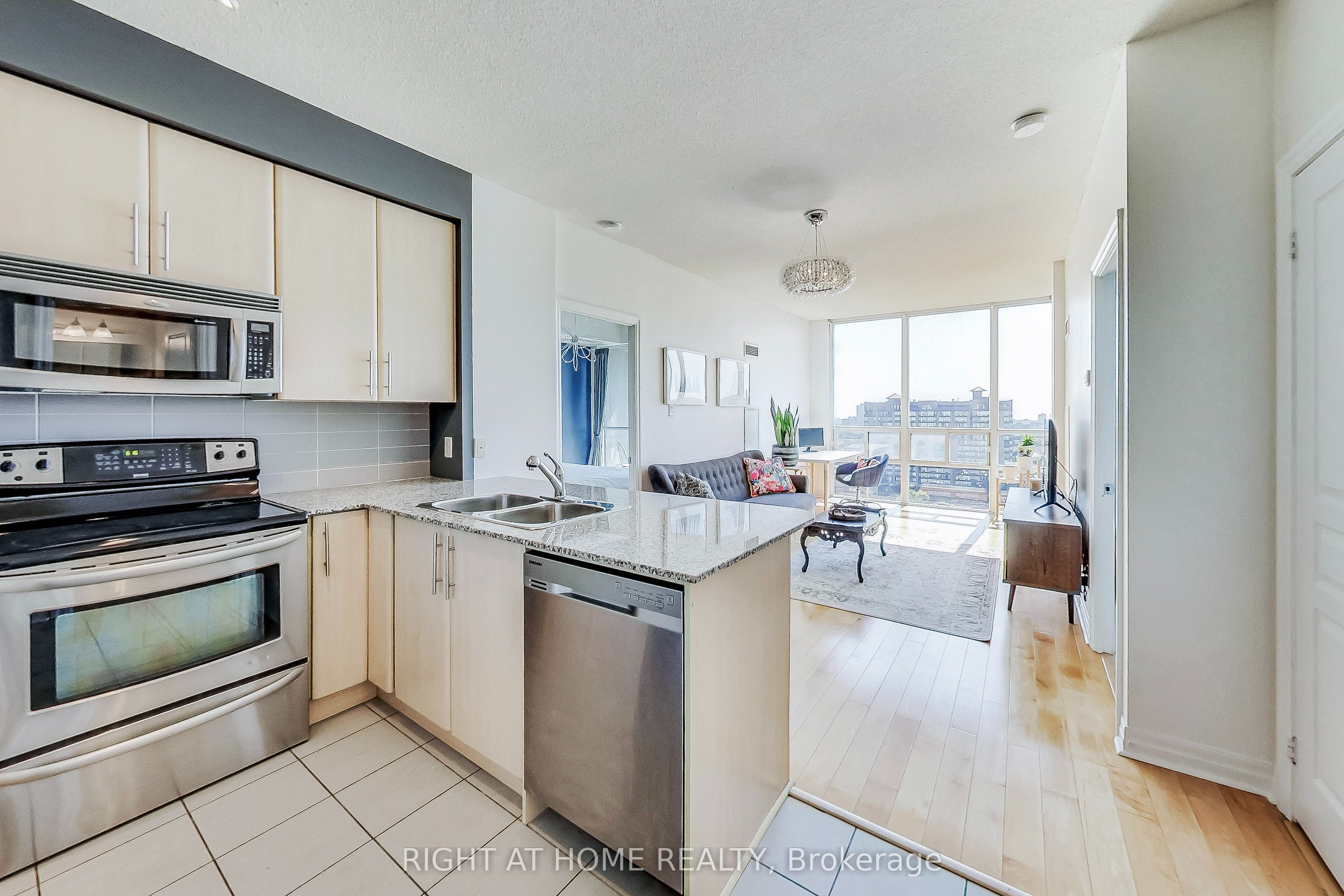 3515 Kariya Drive 1506 Property Photo 12
