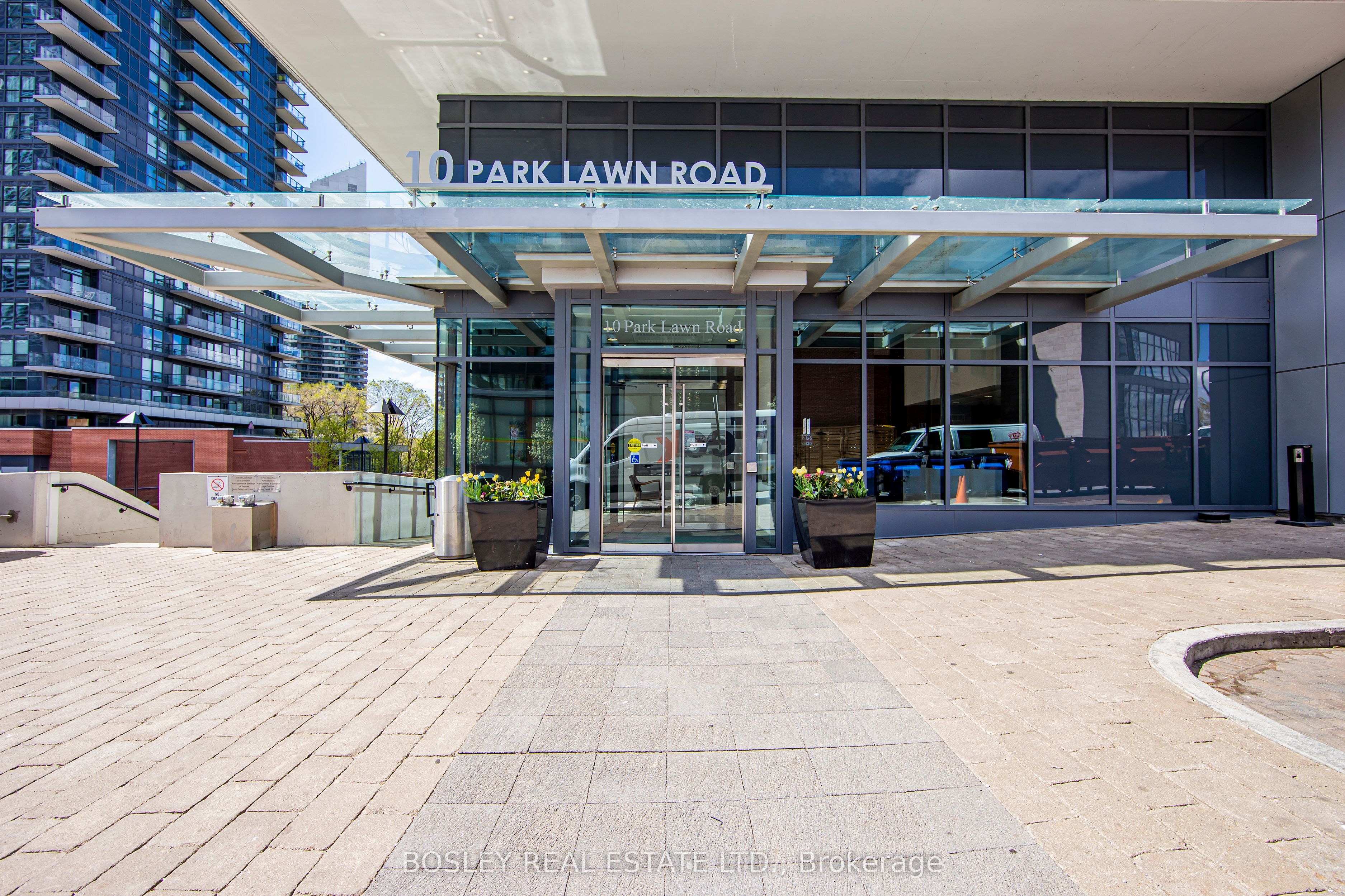 #1210 - 10 Park Lawn Road Property Photo 1