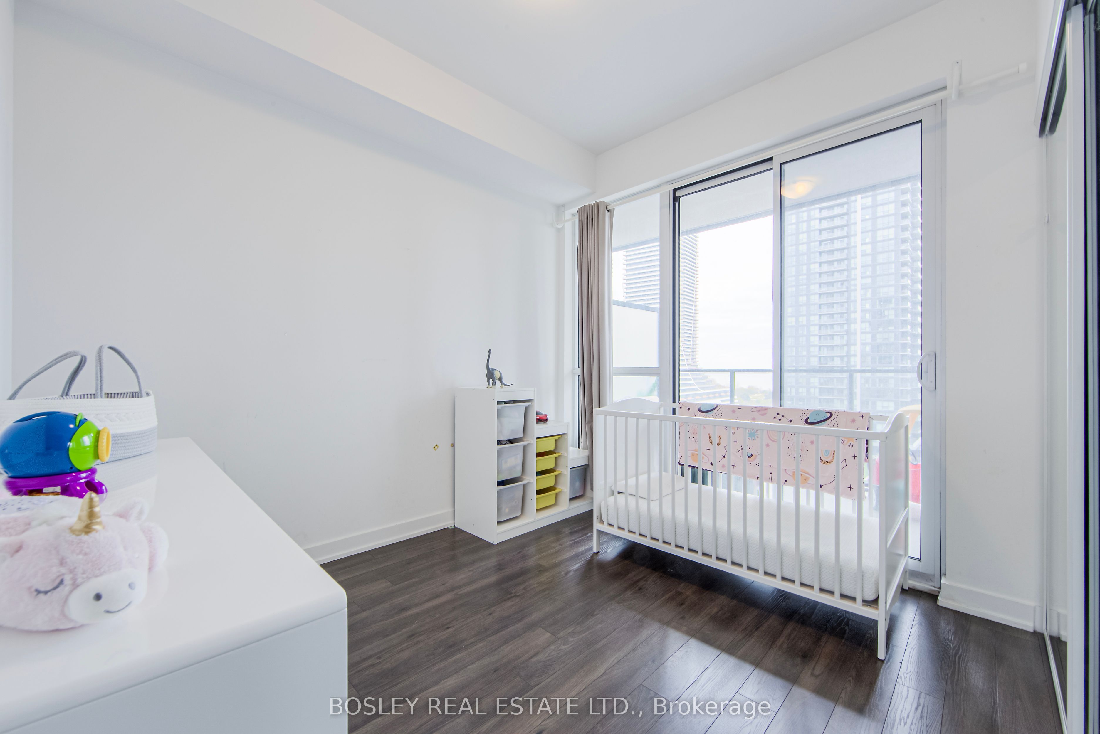 #1210 - 10 Park Lawn Road Property Photo 19