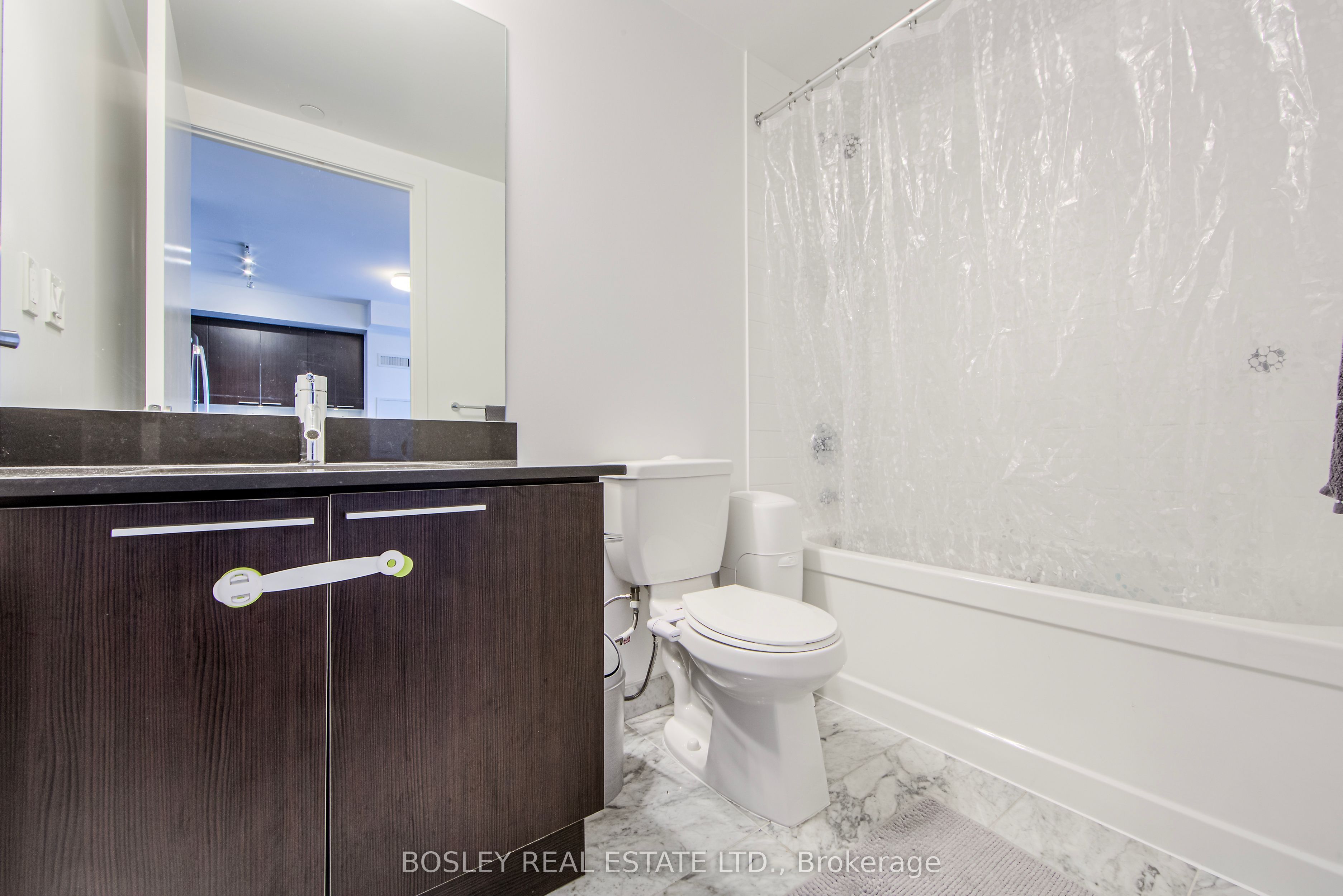 #1210 - 10 Park Lawn Road Property Photo 21