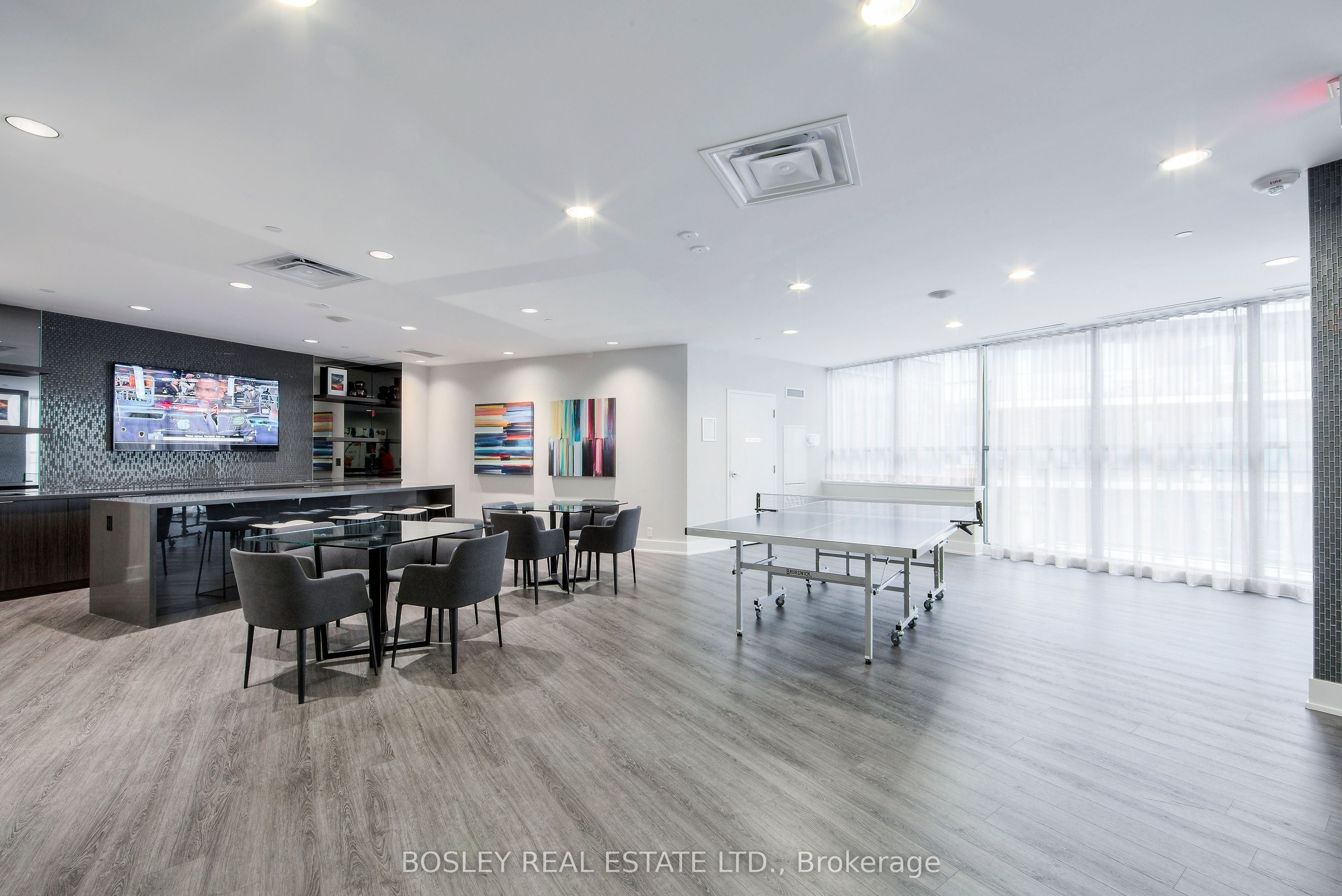 #1210 - 10 Park Lawn Road Property Photo 34