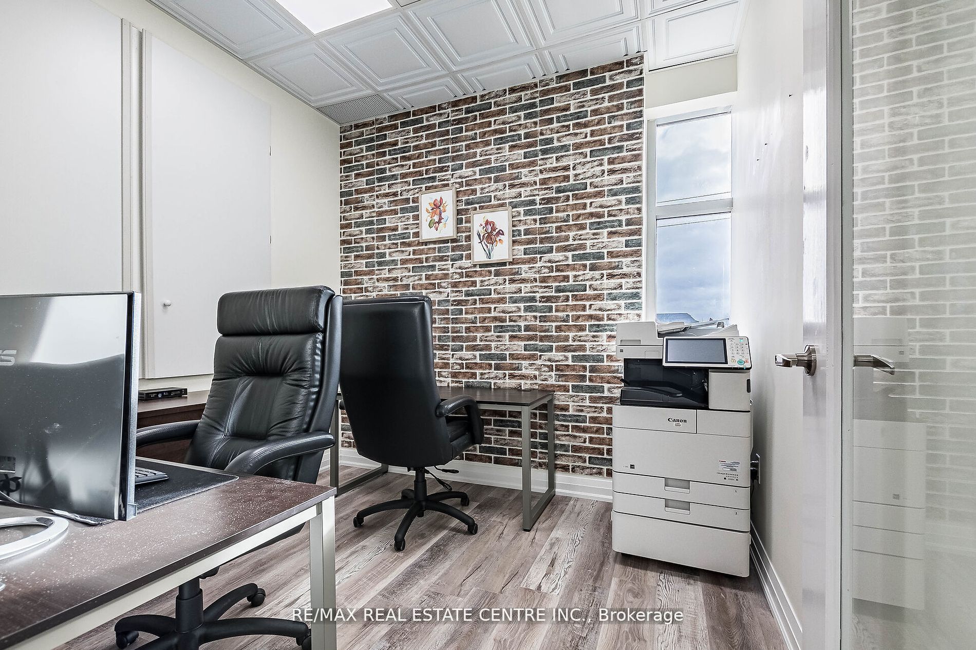 #209 - 3495 Rebecca Street Property Photo 28