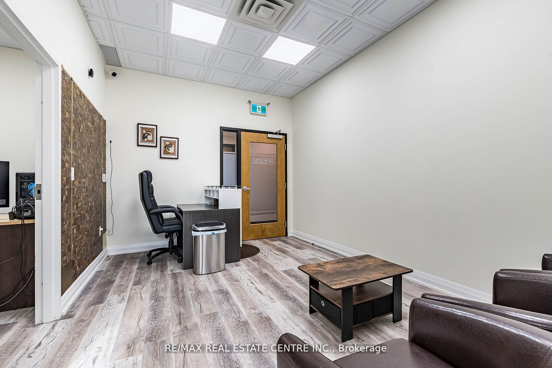 #209 - 3495 Rebecca Street Property Photo 31